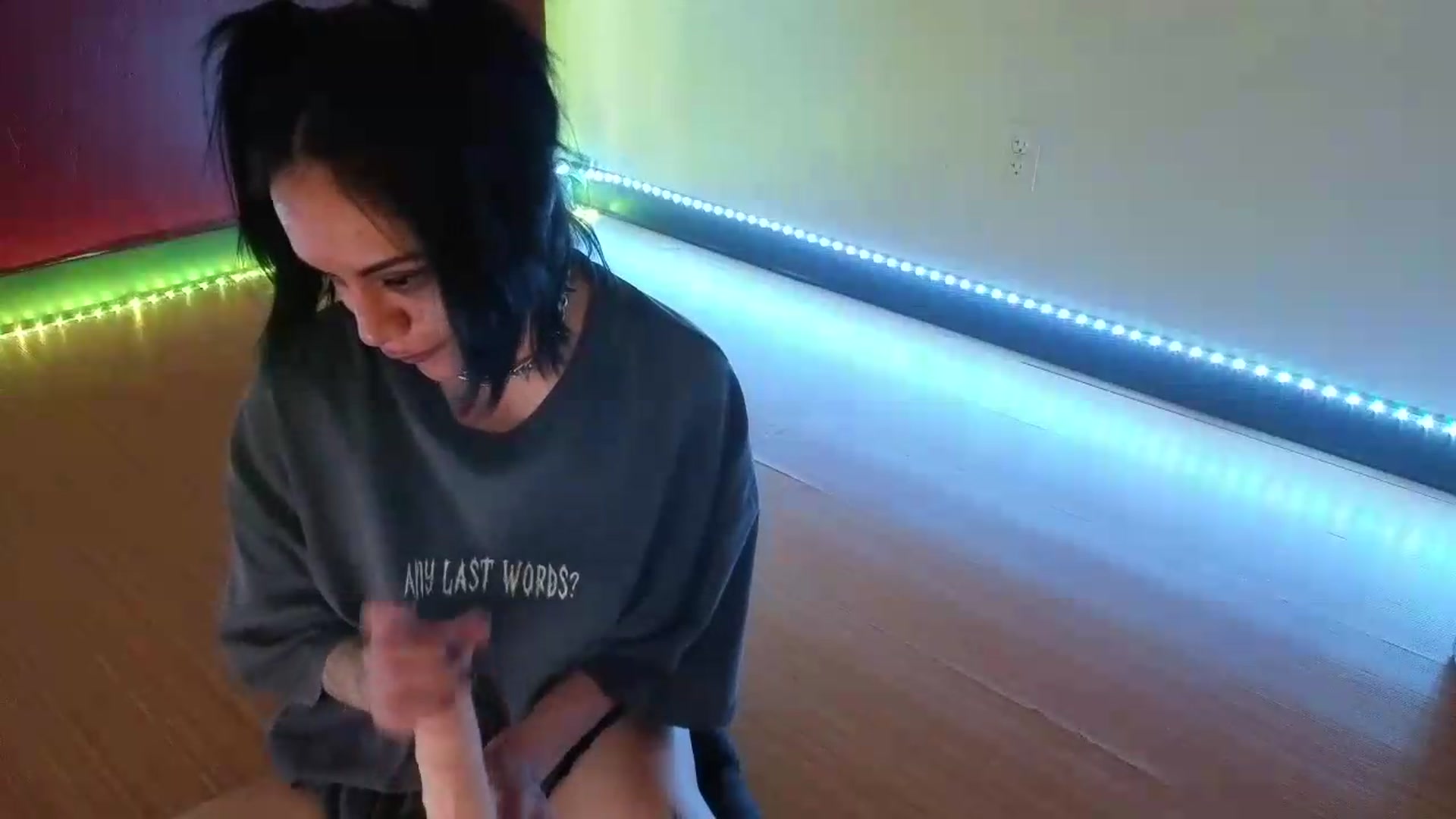 Gallery image thumbnail from nella's myfreecams stream on, 08/22/2026, 19:47 image 3 of 20