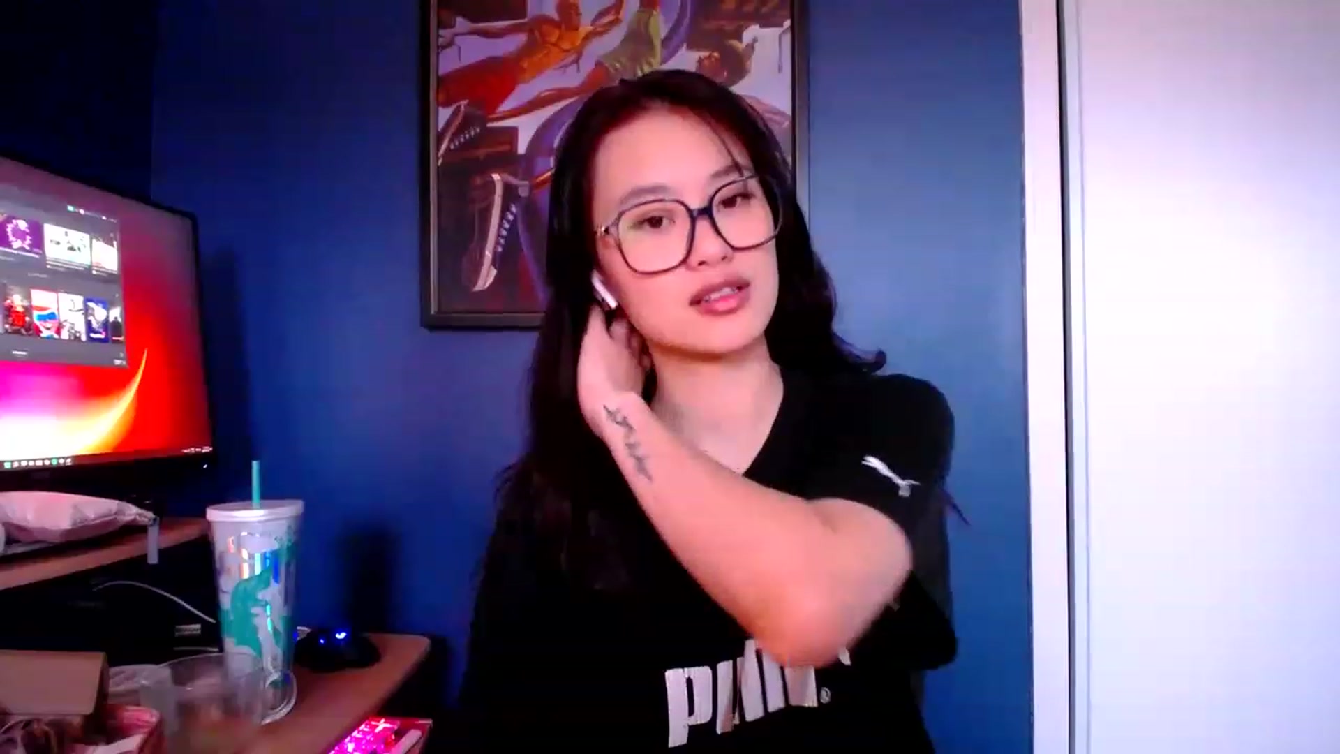 Gallery image thumbnail from nemukkonyago's myfreecams stream on, 12/09/2022, 16:49 image 12 of 20