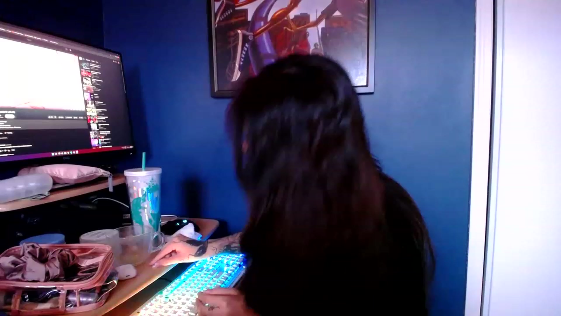 Gallery image thumbnail from nemukkonyago's myfreecams stream on, 12/09/2022, 16:49 image 17 of 20