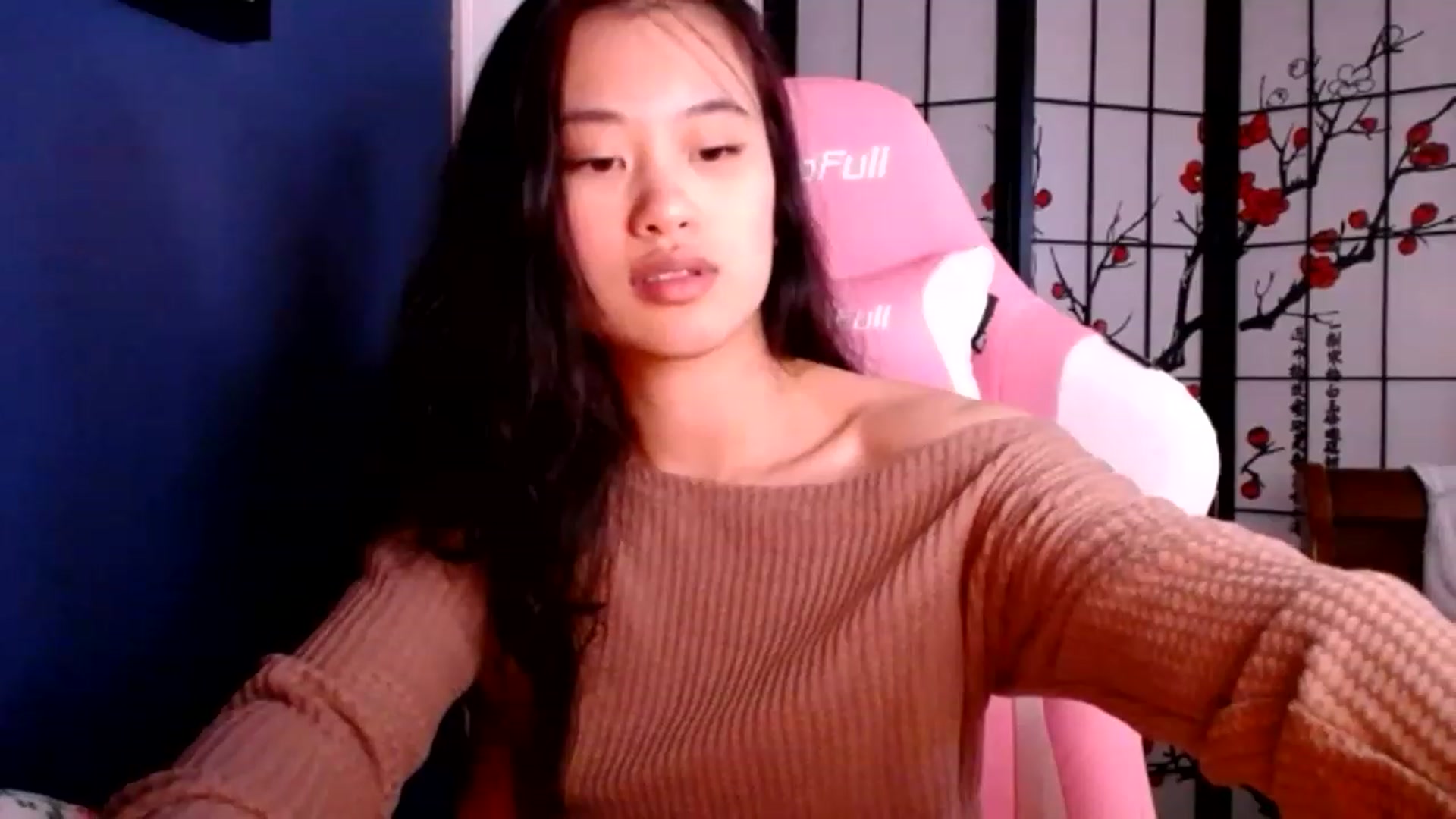 Gallery image thumbnail from nemukkonyago's myfreecams stream on, 01/04/2023, 19:50 image 15 of 20