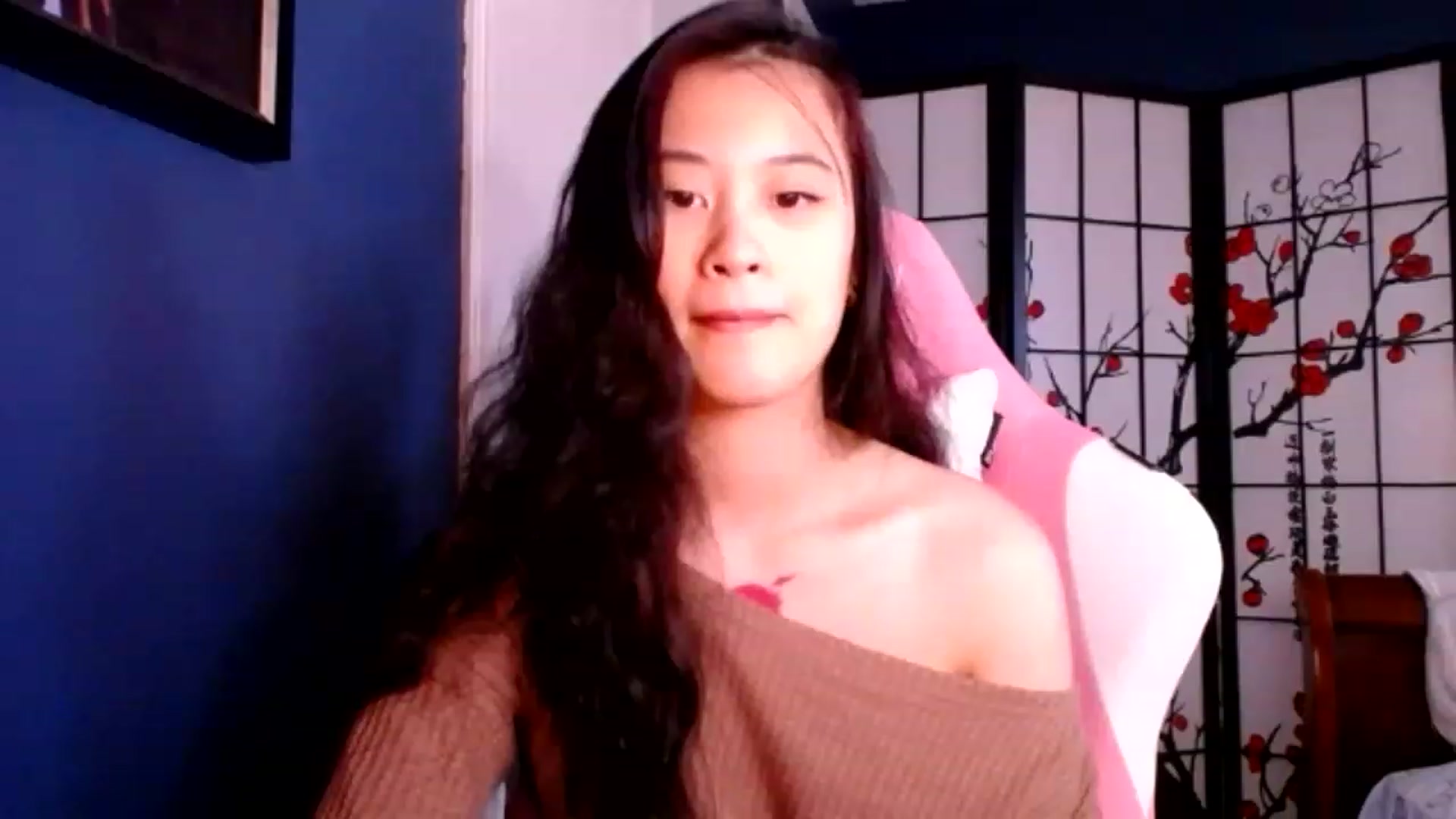 Gallery image thumbnail from nemukkonyago's myfreecams stream on, 01/04/2023, 19:50 image 4 of 20