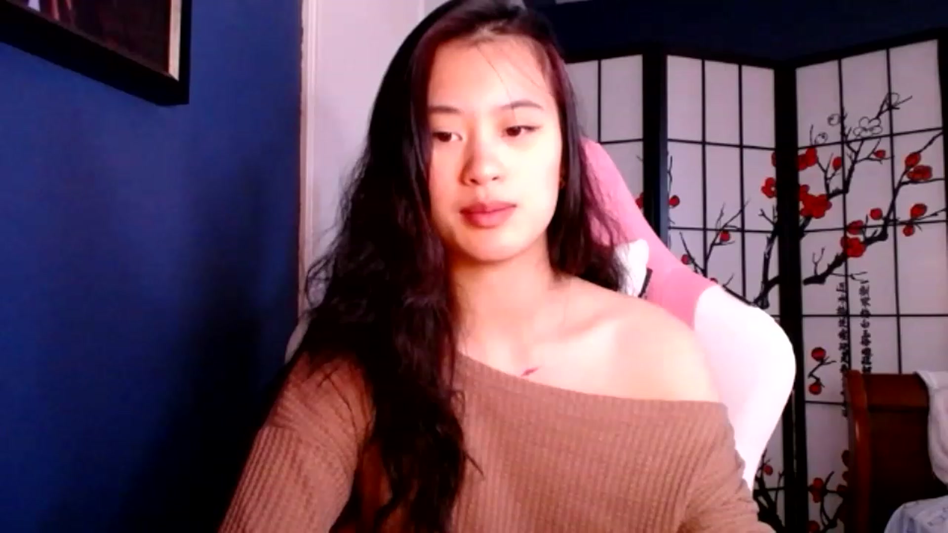 Gallery image thumbnail from nemukkonyago's myfreecams stream on, 01/04/2023, 19:50 image 3 of 20
