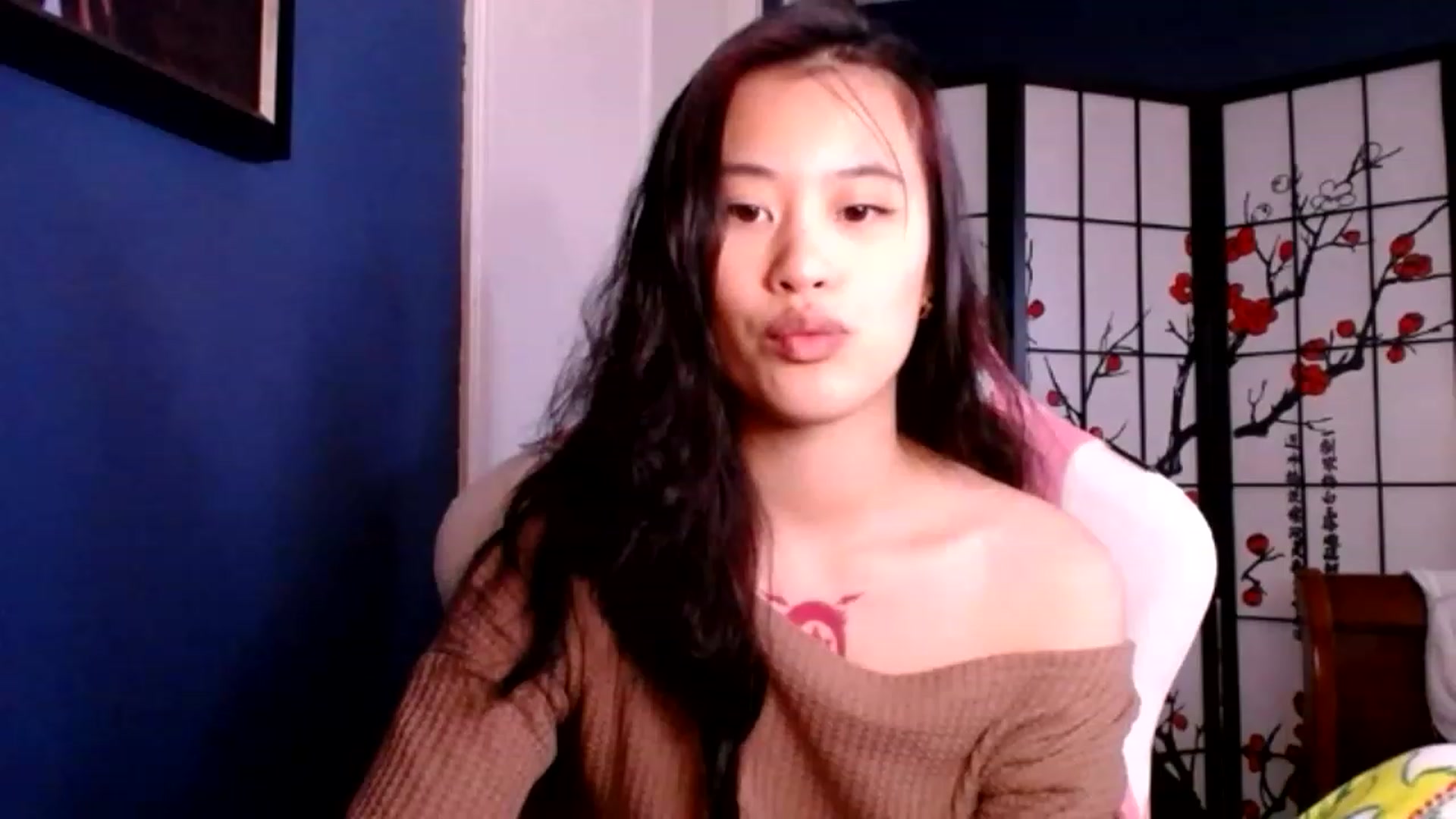 Gallery image thumbnail from nemukkonyago's myfreecams stream on, 01/04/2023, 19:50 image 5 of 20