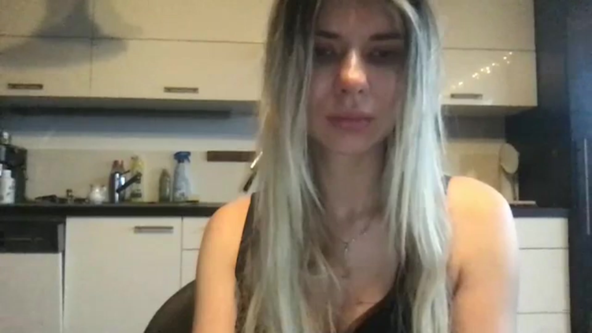 Gallery image thumbnail from neverinmylife's myfreecams stream on, 12/17/2023, 15:49 image 13 of 20