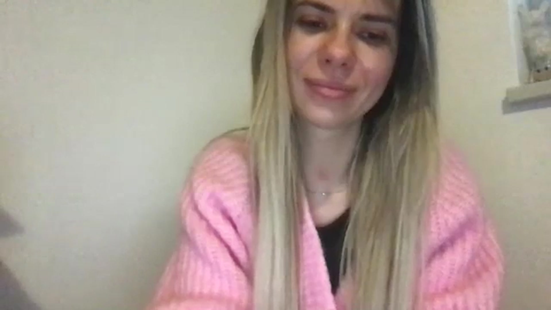 Gallery image thumbnail from neverinmylife's myfreecams stream on, 12/19/2023, 14:45 image 8 of 20