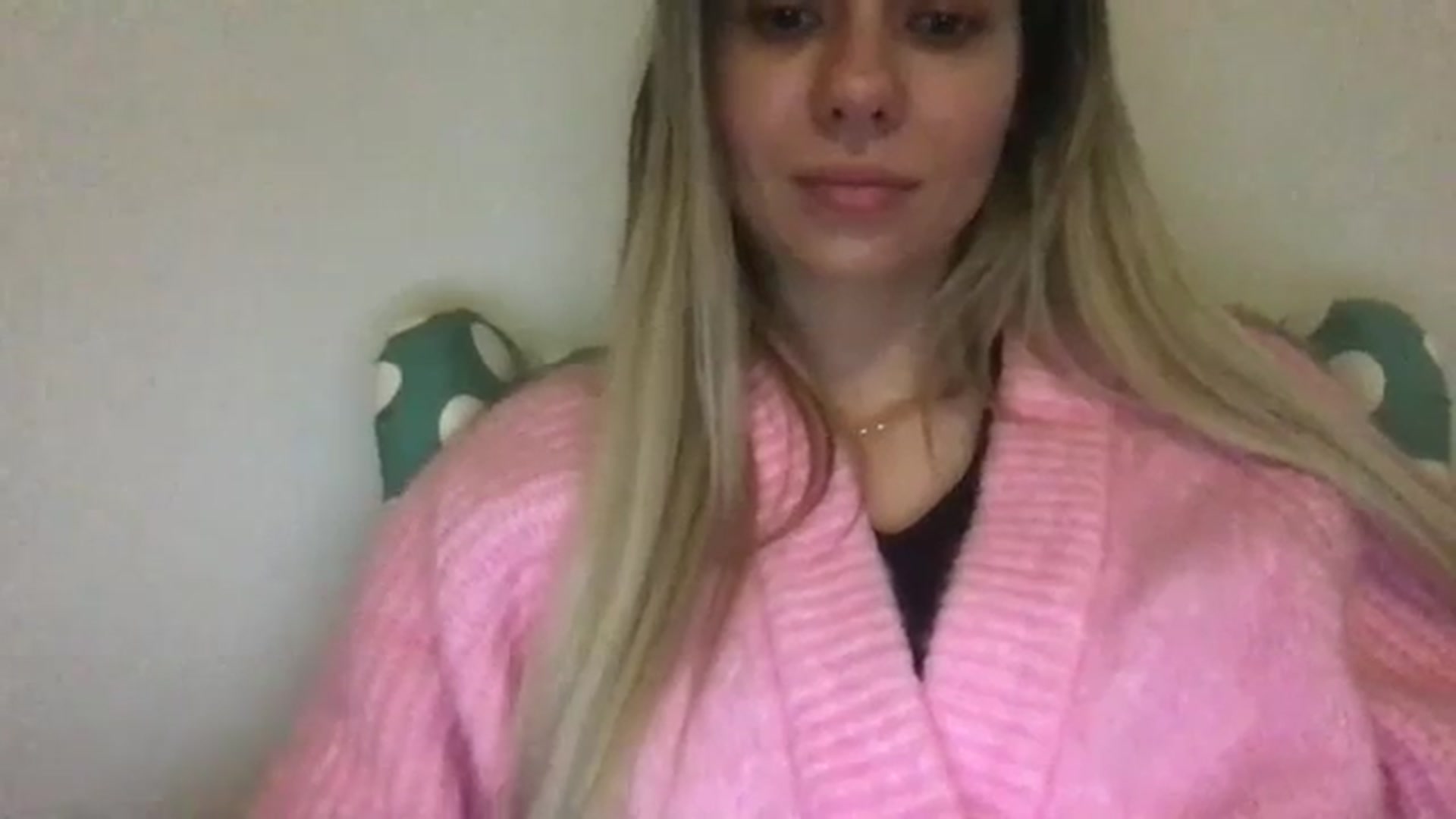 Gallery image thumbnail from neverinmylife's myfreecams stream on, 12/19/2023, 14:45 image 13 of 20
