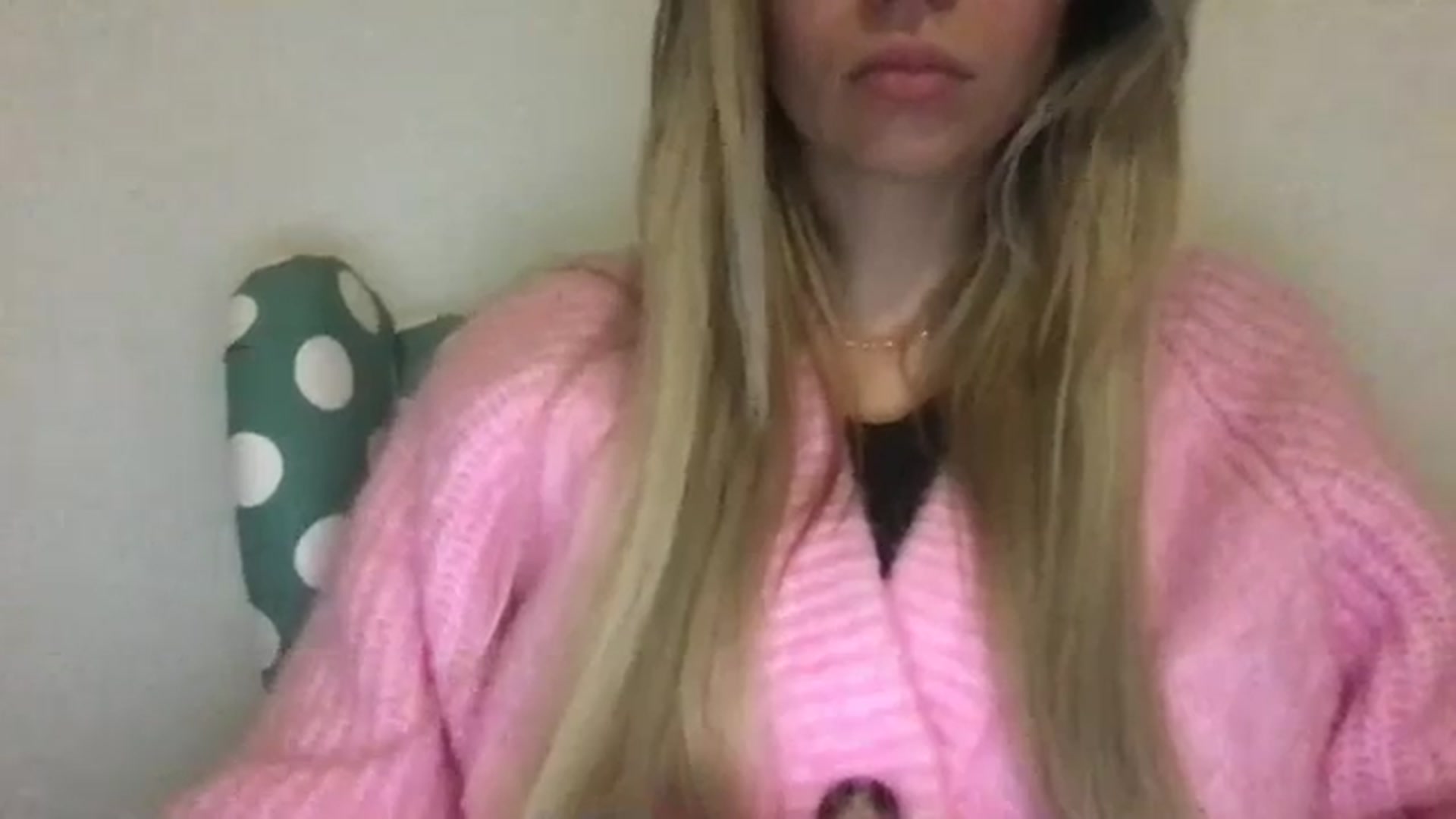 Gallery image thumbnail from neverinmylife's myfreecams stream on, 12/19/2023, 14:45 image 6 of 20