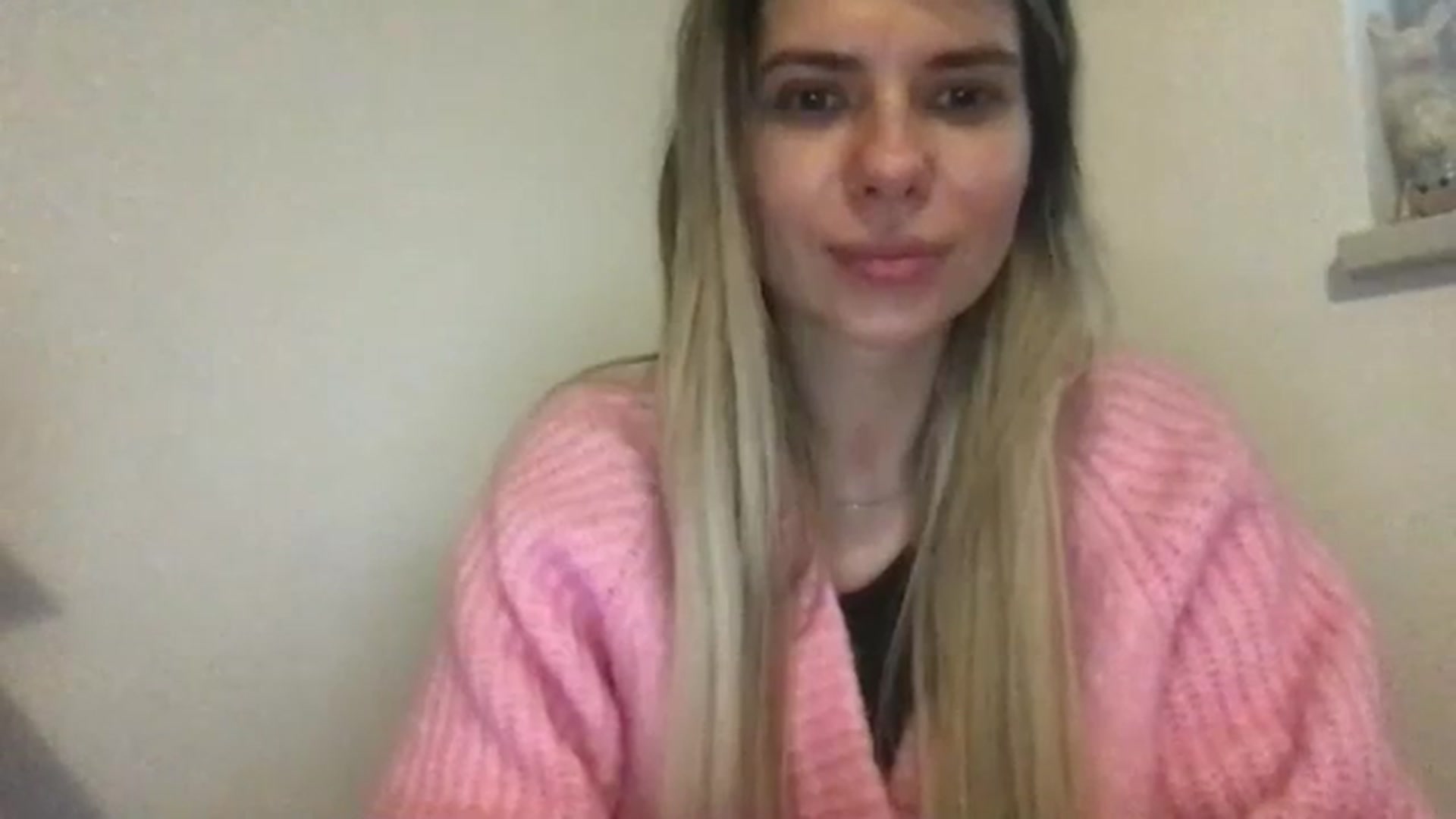 Gallery image thumbnail from neverinmylife's myfreecams stream on, 12/19/2023, 14:45 image 9 of 20