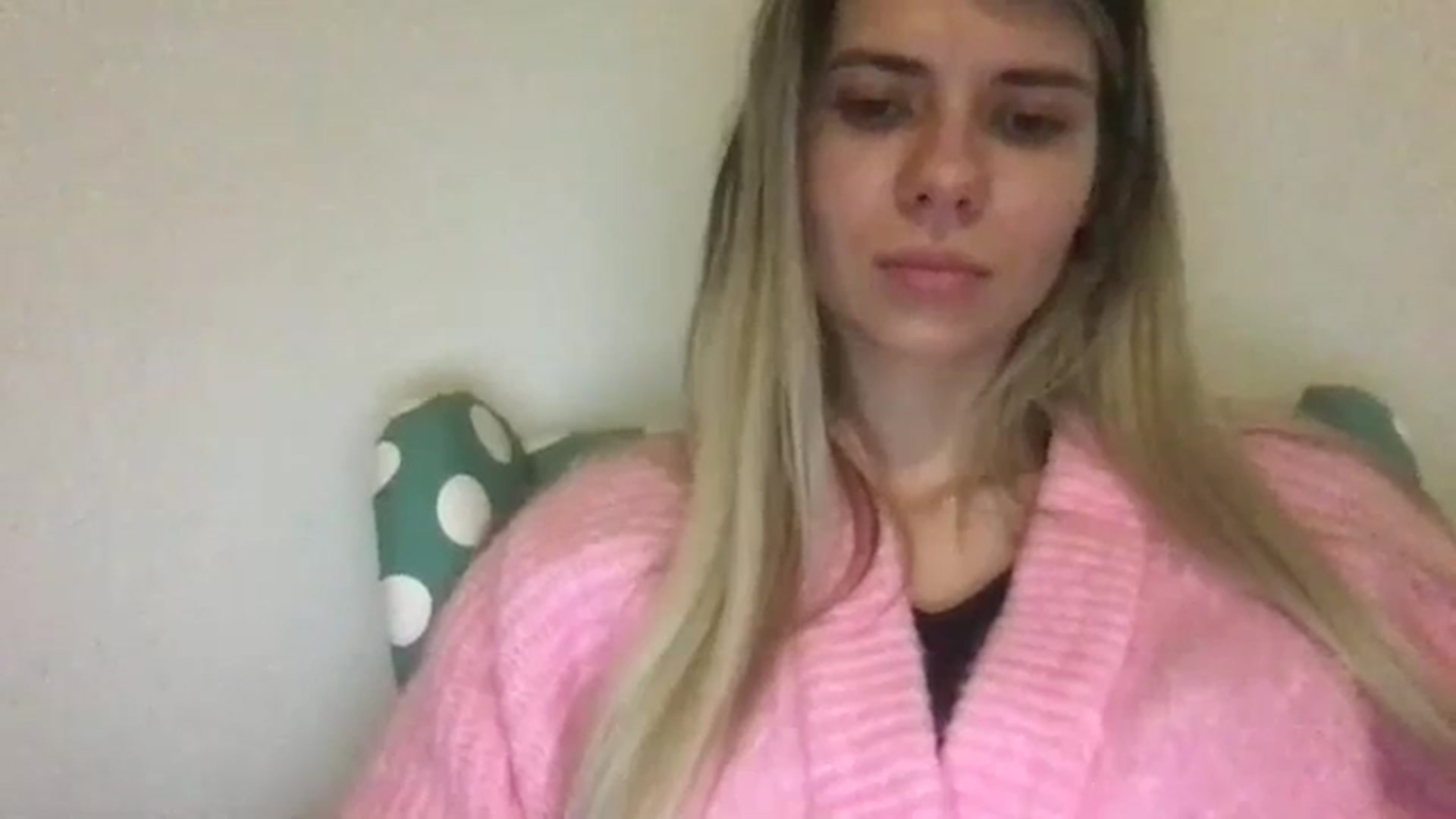 Gallery image thumbnail from neverinmylife's myfreecams stream on, 12/19/2023, 14:45 image 17 of 20