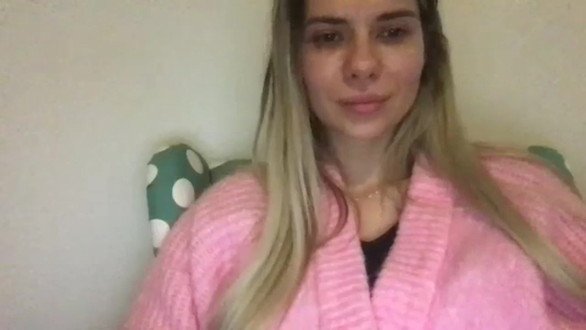 Gallery image thumbnail from neverinmylife's myfreecams stream on, 12/19/2023, 14:45 image 18 of 20