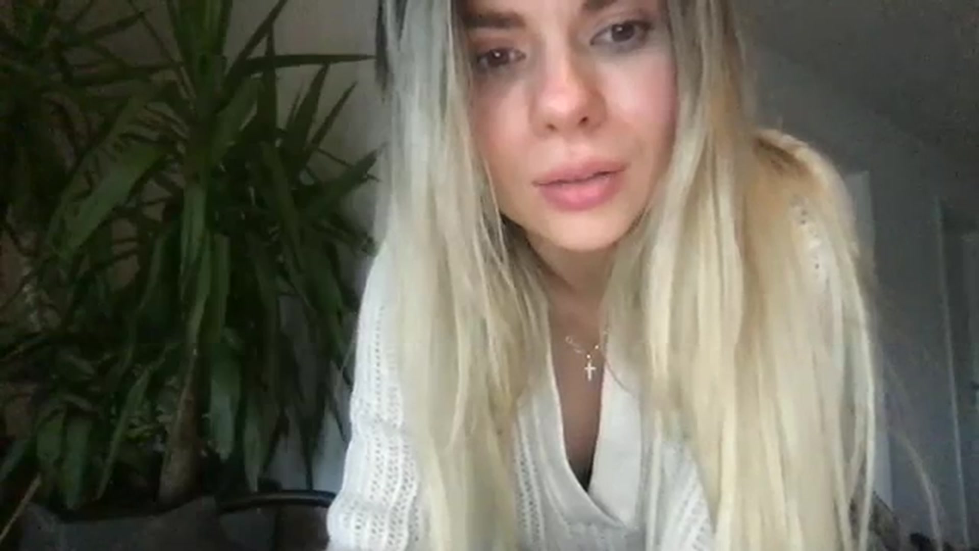 Gallery image thumbnail from neverinmylife's myfreecams stream on, 12/21/2023, 14:02 image 6 of 20