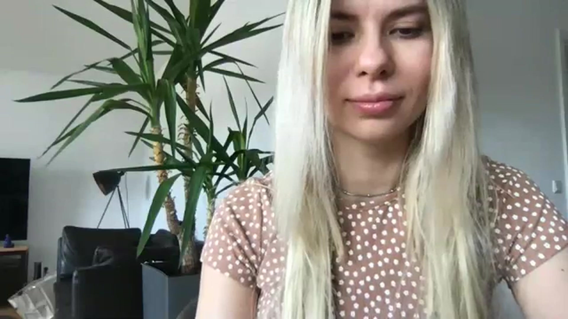 Gallery image thumbnail from neverinmylife's myfreecams stream on, 03/15/2024, 10:47 image 2 of 20