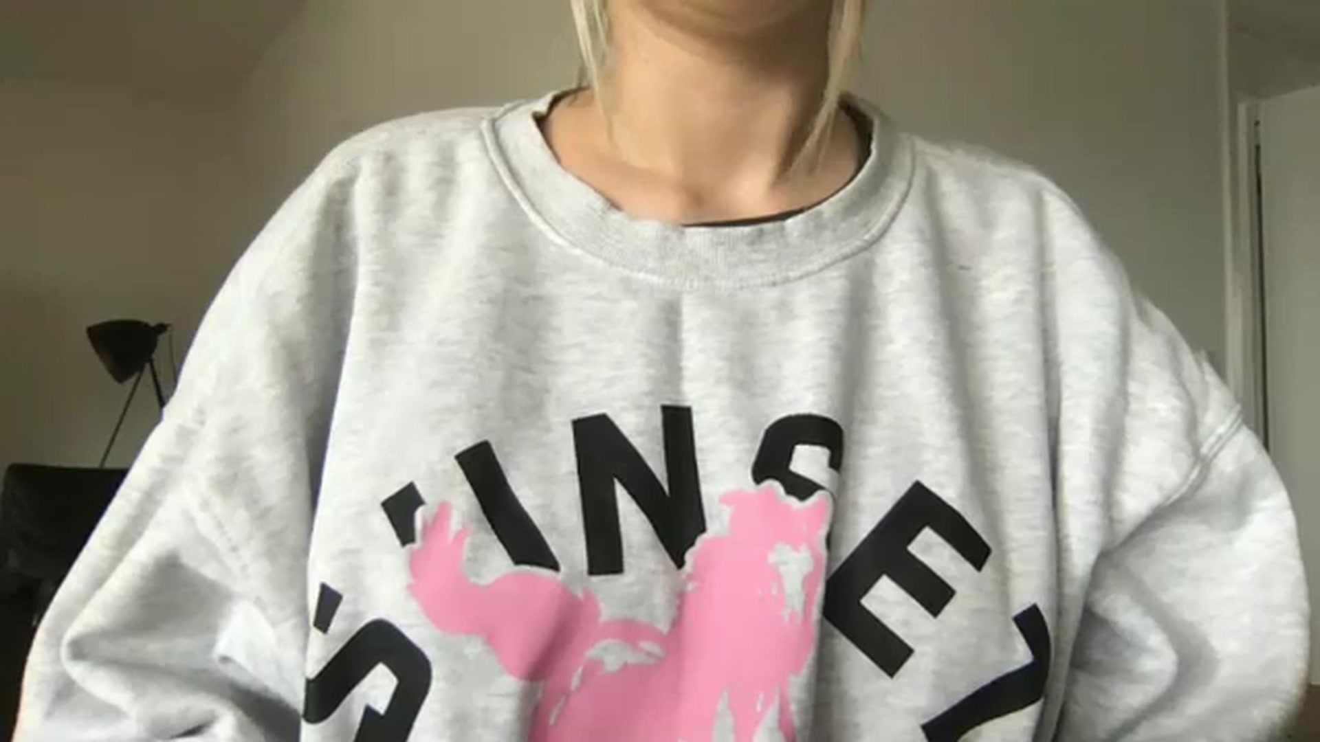Gallery image thumbnail from neverinmylife's myfreecams stream on, 03/19/2024, 14:05 image 8 of 20