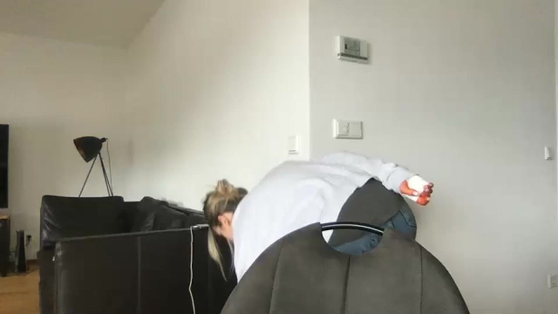 Gallery image thumbnail from neverinmylife's myfreecams stream on, 03/19/2024, 14:05 image 3 of 20