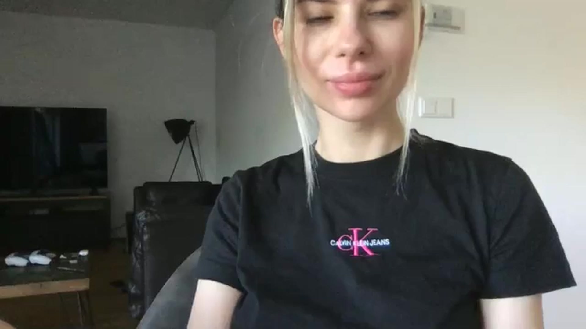 Gallery image thumbnail from neverinmylife's myfreecams stream on, 05/02/2024, 09:38 image 7 of 20