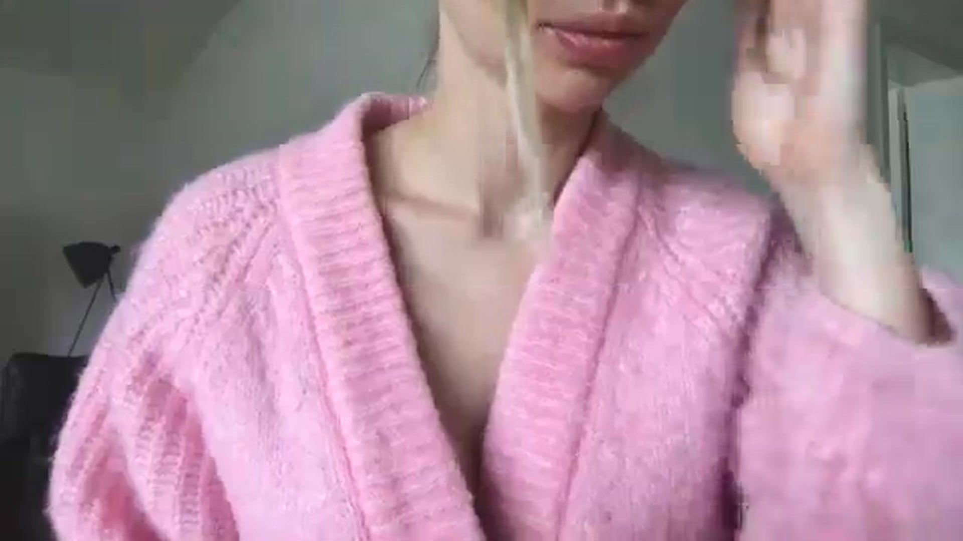 Gallery image thumbnail from neverinmylife's myfreecams stream on, 05/07/2024, 11:34 image 17 of 20