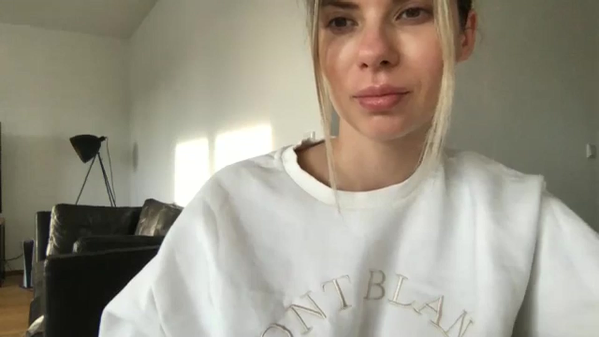 Gallery image thumbnail from neverinmylife's myfreecams stream on, 05/15/2024, 17:55 image 4 of 20