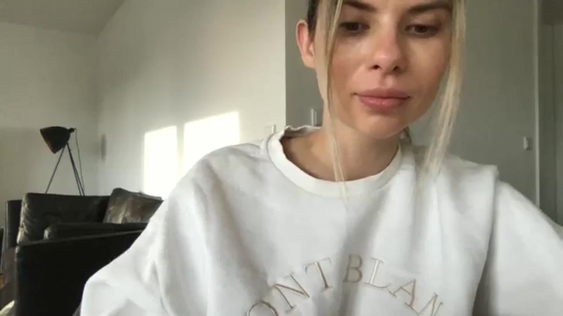 Gallery image thumbnail from neverinmylife's myfreecams stream on, 05/15/2024, 17:55 image 6 of 20