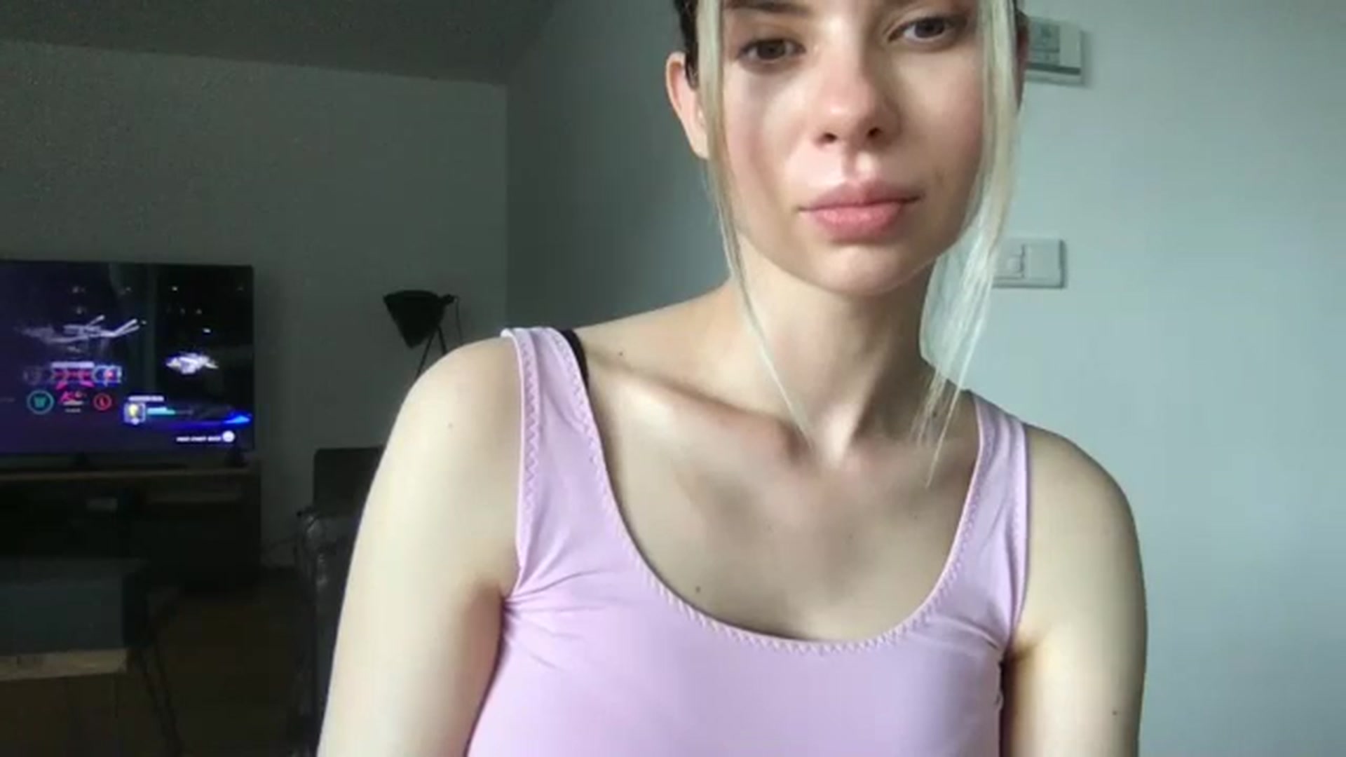 Gallery image thumbnail from neverinmylife's myfreecams stream on, 05/24/2024, 18:13 image 5 of 20