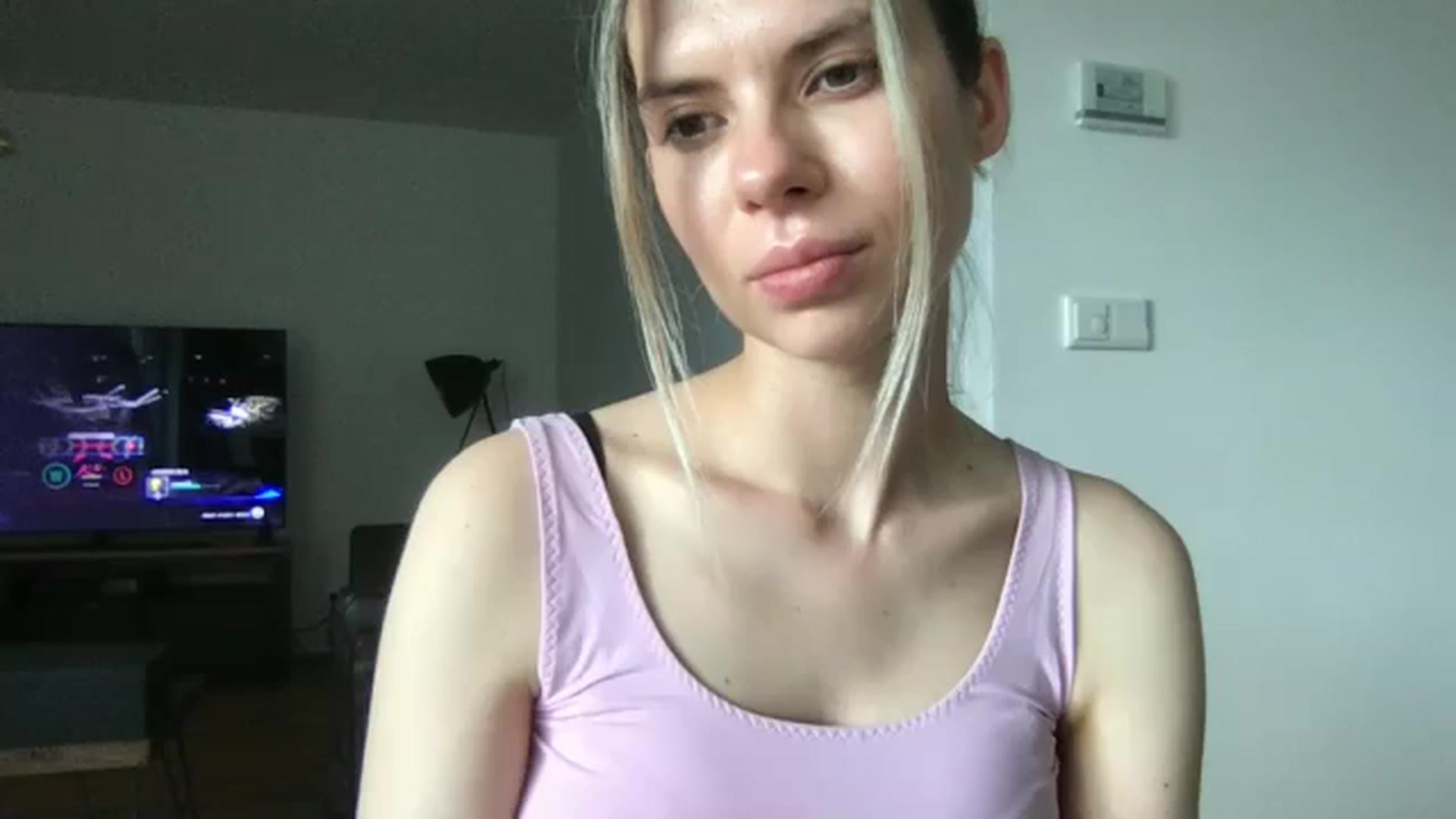 Gallery image thumbnail from neverinmylife's myfreecams stream on, 05/24/2024, 18:13 image 8 of 20