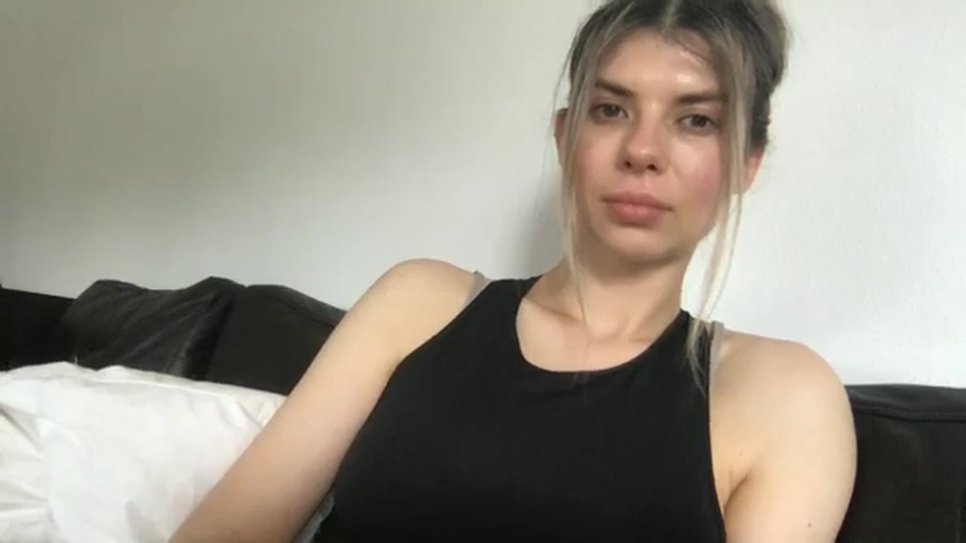Gallery image thumbnail from neverinmylife's myfreecams stream on, 06/04/2024, 12:35 image 5 of 20