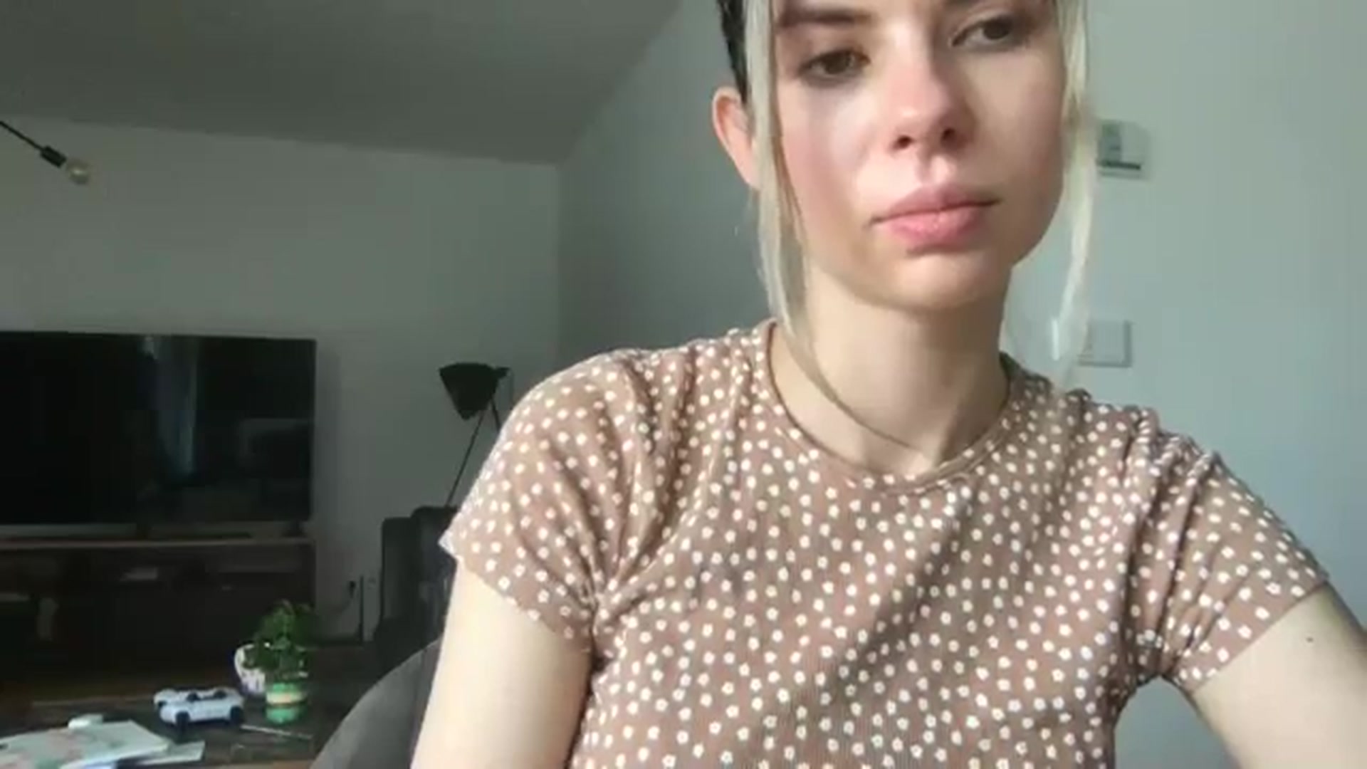Gallery image thumbnail from neverinmylife's myfreecams stream on, 06/05/2024, 10:42 image 11 of 20