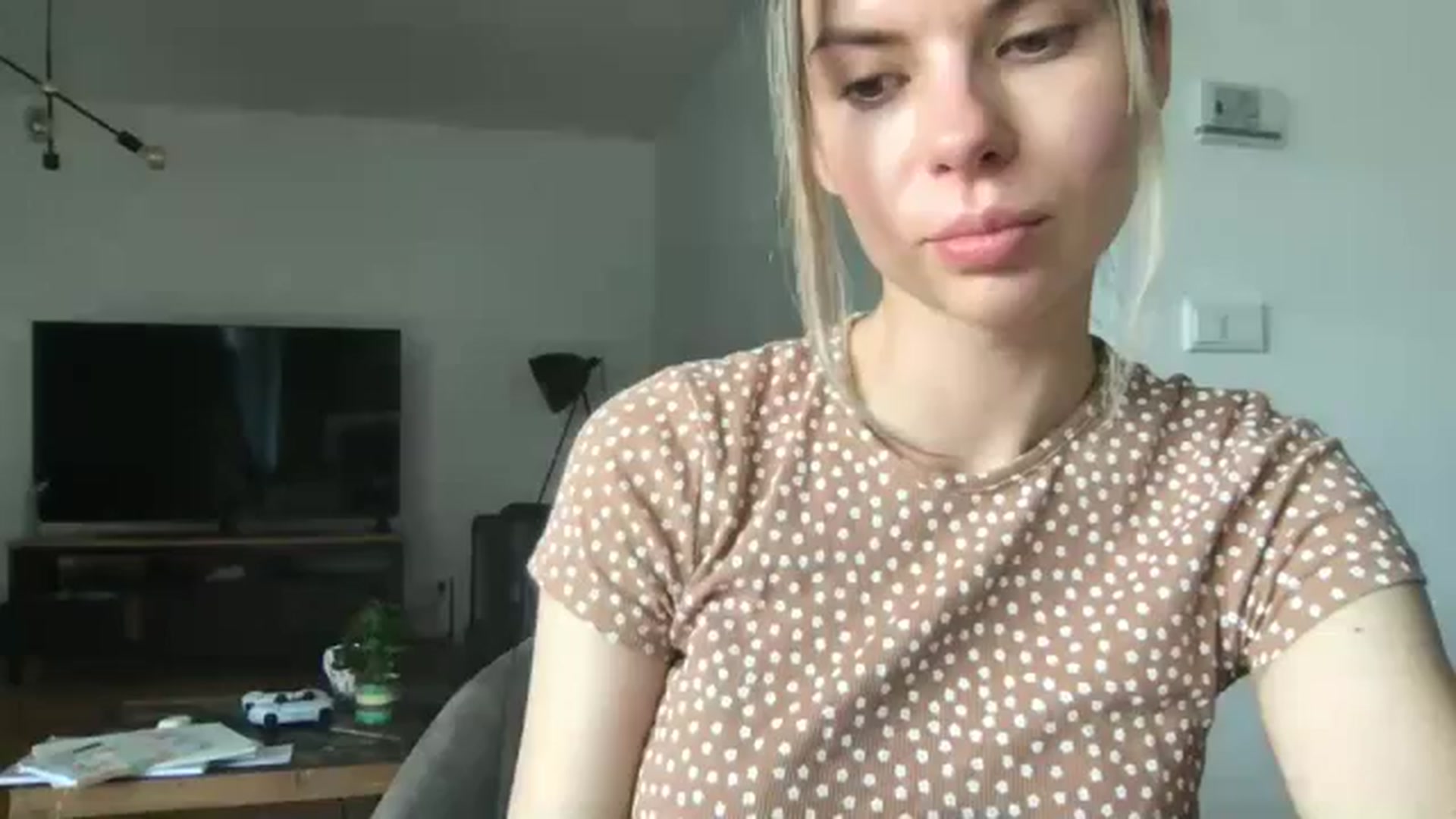 Gallery image thumbnail from neverinmylife's myfreecams stream on, 06/05/2024, 10:42 image 1 of 20