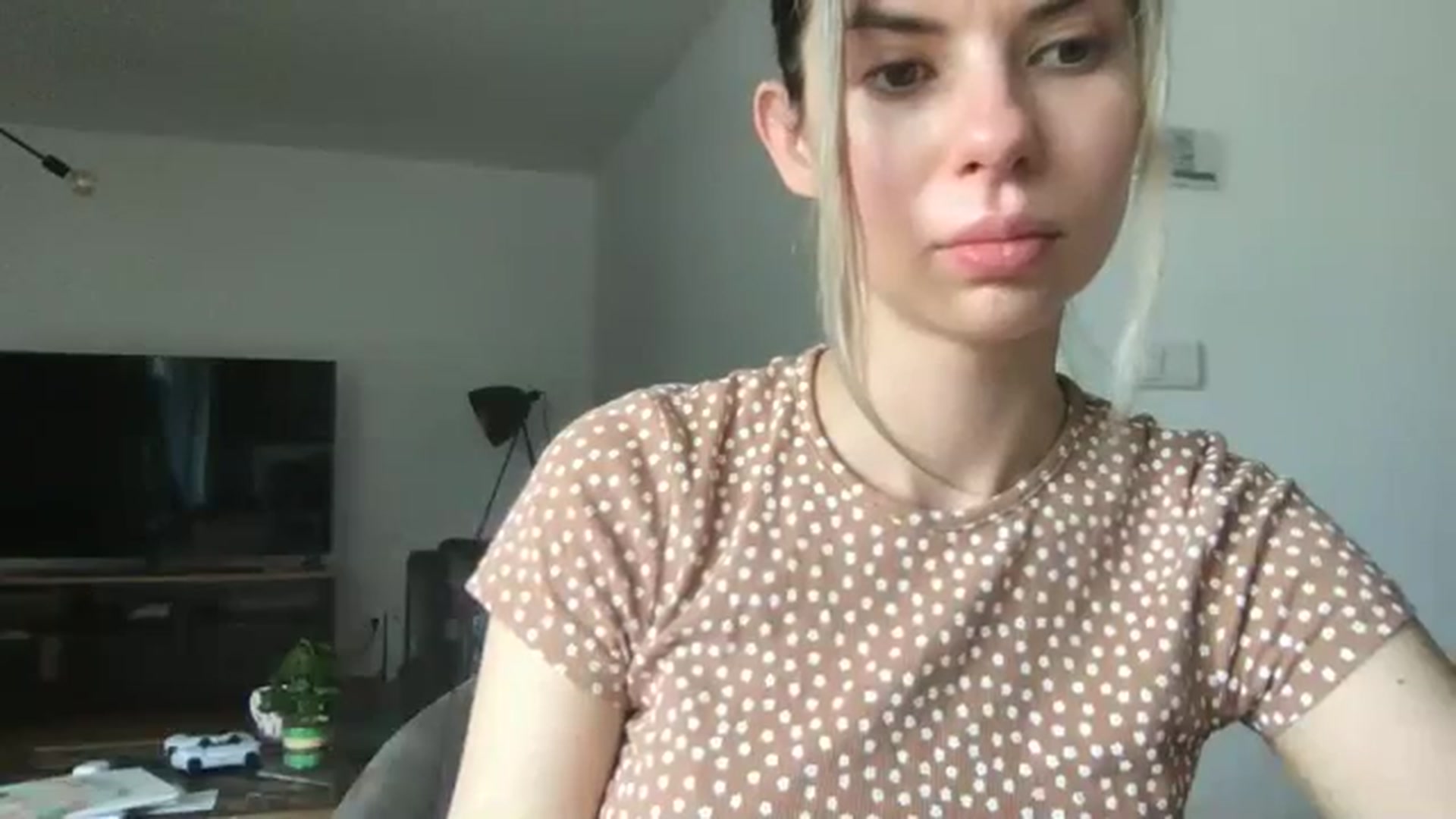 Gallery image thumbnail from neverinmylife's myfreecams stream on, 06/05/2024, 10:42 image 14 of 20