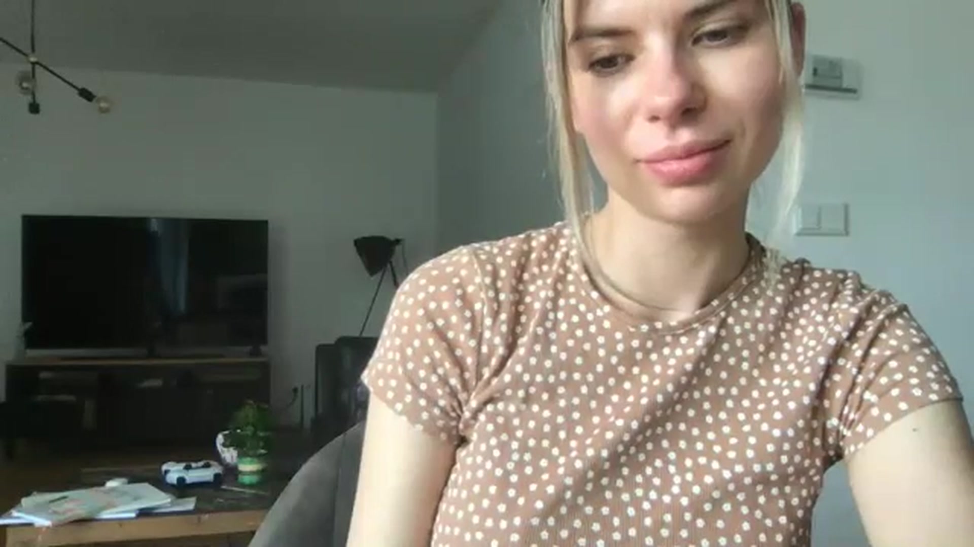 Gallery image thumbnail from neverinmylife's myfreecams stream on, 06/05/2024, 10:42 image 2 of 20