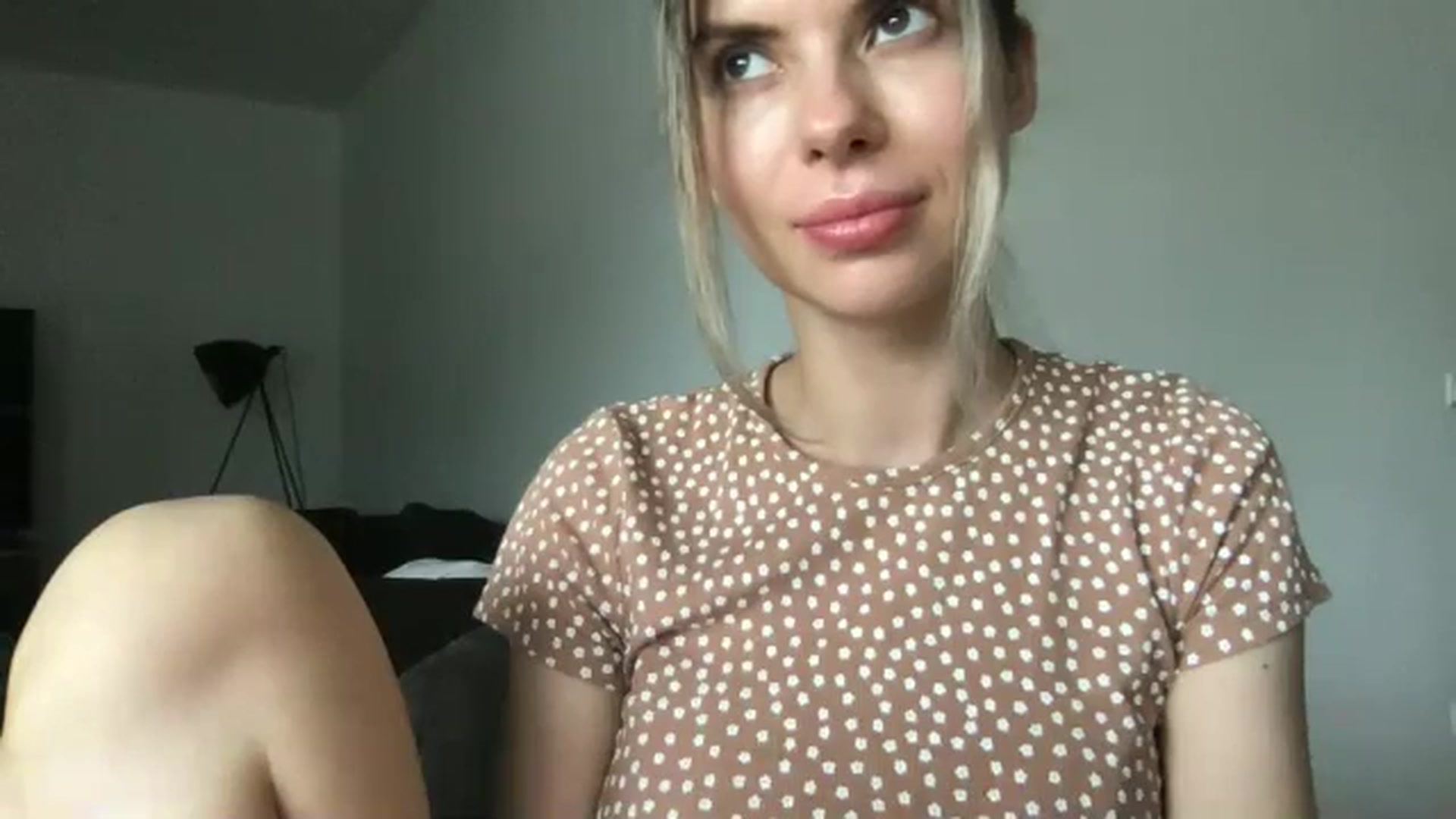Gallery image thumbnail from neverinmylife's myfreecams stream on, 06/05/2024, 12:31 image 17 of 20