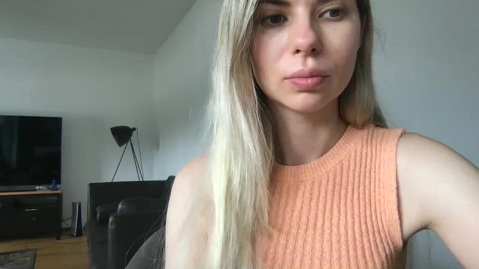 Gallery image thumbnail from neverinmylife's myfreecams stream on, 06/09/2024, 14:46 image 12 of 20