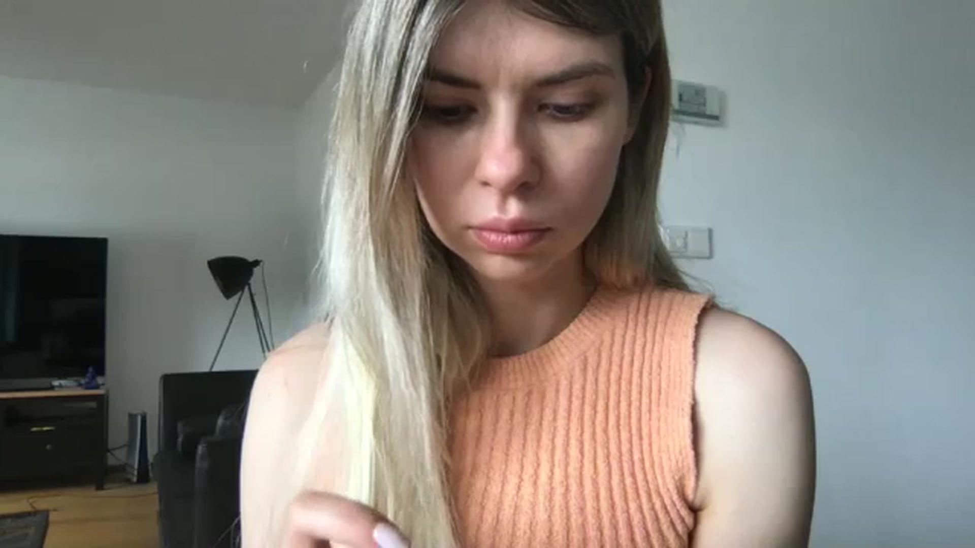 Gallery image thumbnail from neverinmylife's myfreecams stream on, 06/09/2024, 14:46 image 6 of 20