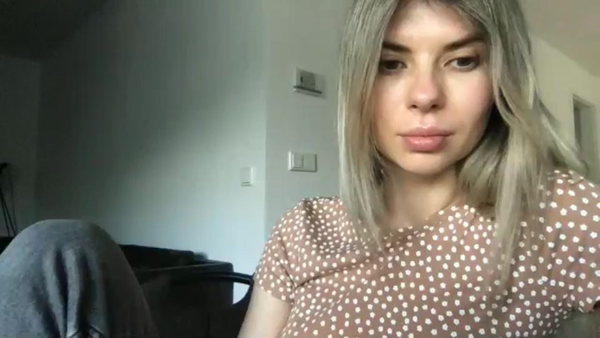 Gallery image thumbnail from neverinmylife's myfreecams stream on, 06/10/2024, 08:51 image 18 of 20