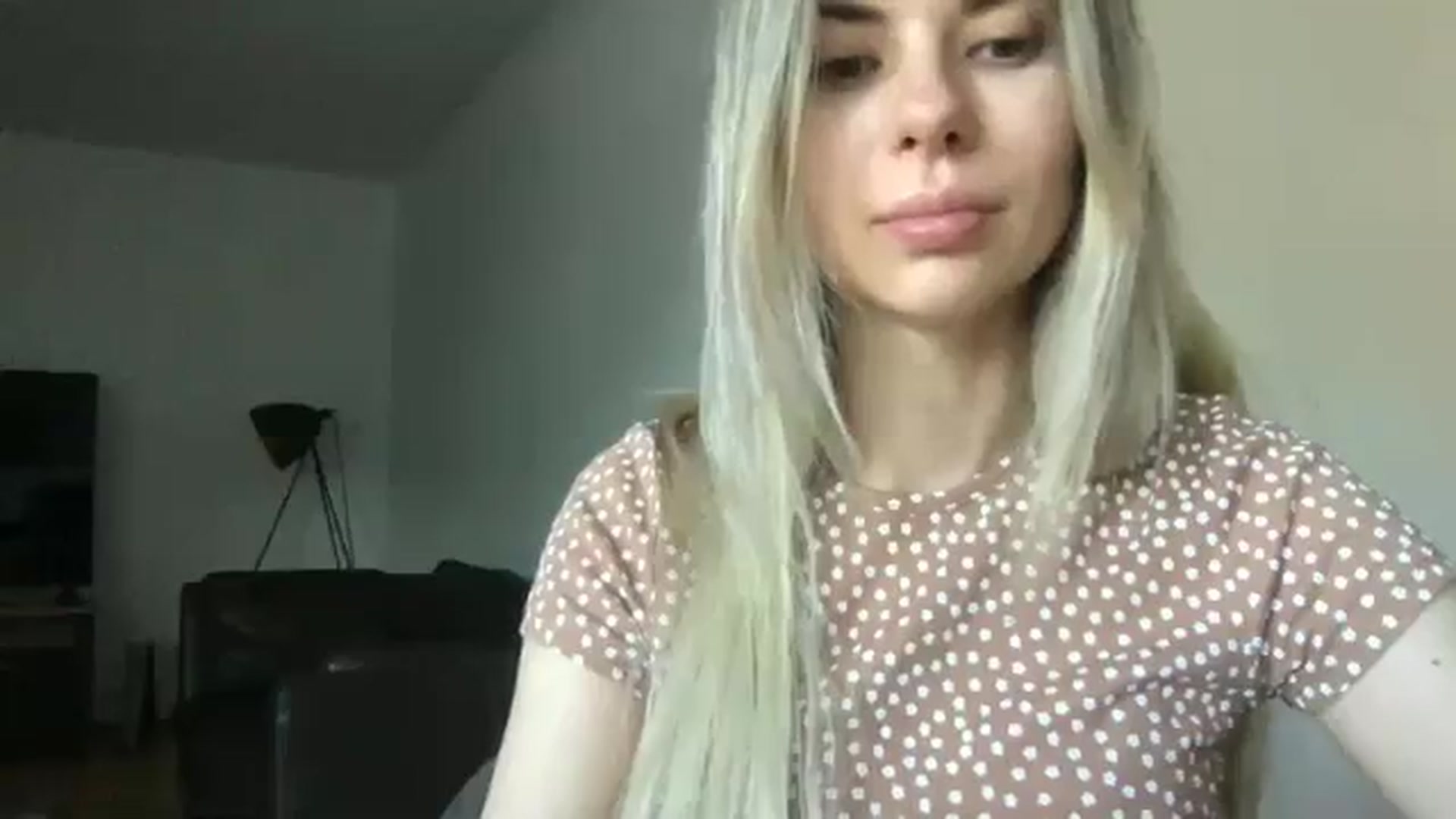 Gallery image thumbnail from neverinmylife's myfreecams stream on, 06/10/2024, 08:51 image 13 of 20