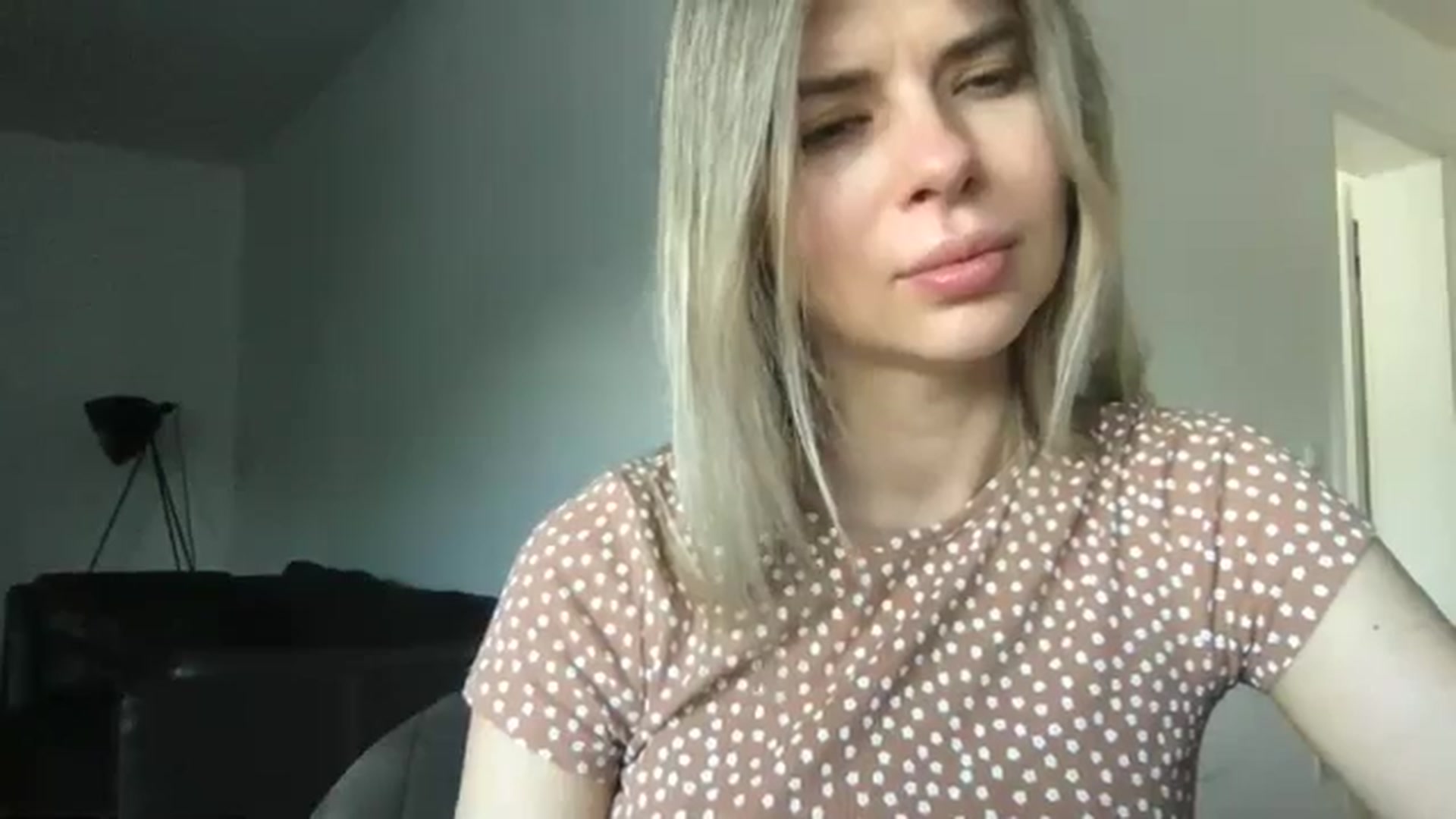 Gallery image thumbnail from neverinmylife's myfreecams stream on, 06/10/2024, 08:51 image 17 of 20