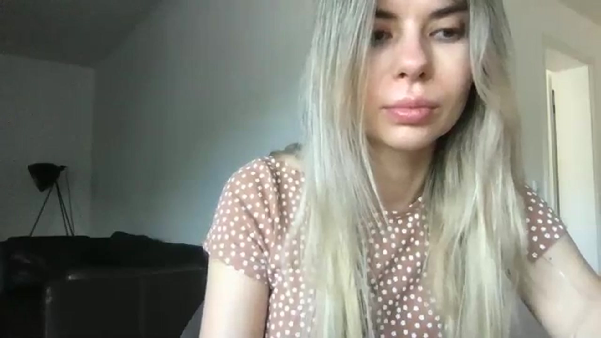 Gallery image thumbnail from neverinmylife's myfreecams stream on, 06/10/2024, 08:51 image 6 of 20