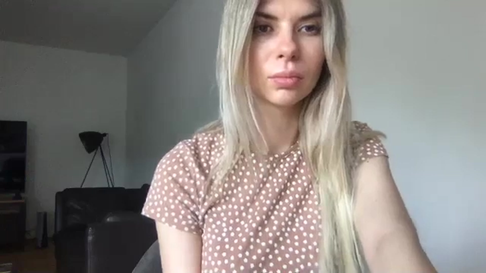 Gallery image thumbnail from neverinmylife's myfreecams stream on, 06/10/2024, 09:43 image 5 of 20