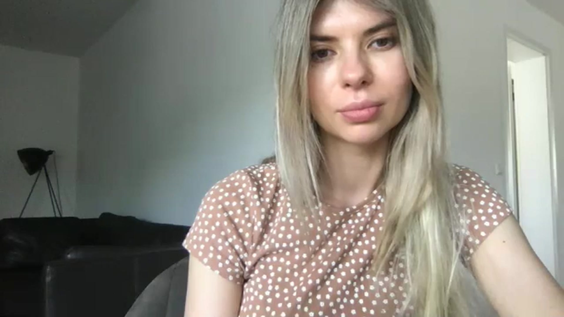 Gallery image thumbnail from neverinmylife's myfreecams stream on, 06/10/2024, 09:43 image 15 of 20