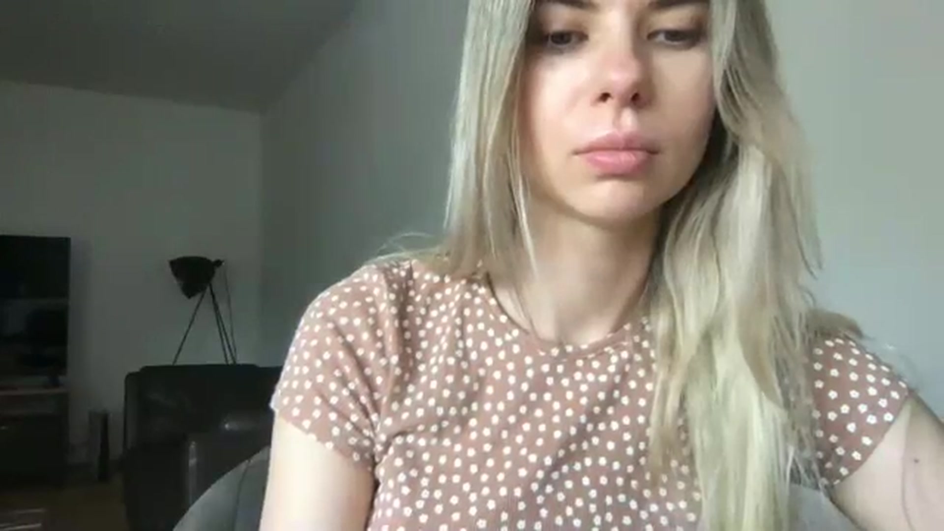 Gallery image thumbnail from neverinmylife's myfreecams stream on, 06/10/2024, 09:43 image 4 of 20