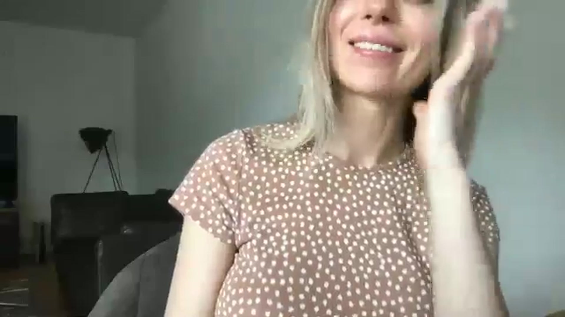 Gallery image thumbnail from neverinmylife's myfreecams stream on, 06/11/2024, 09:33 image 18 of 20