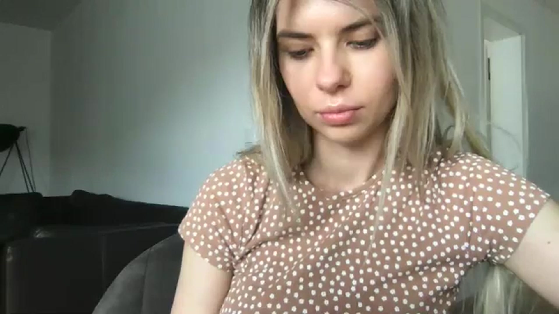 Gallery image thumbnail from neverinmylife's myfreecams stream on, 06/11/2024, 10:14 image 16 of 20