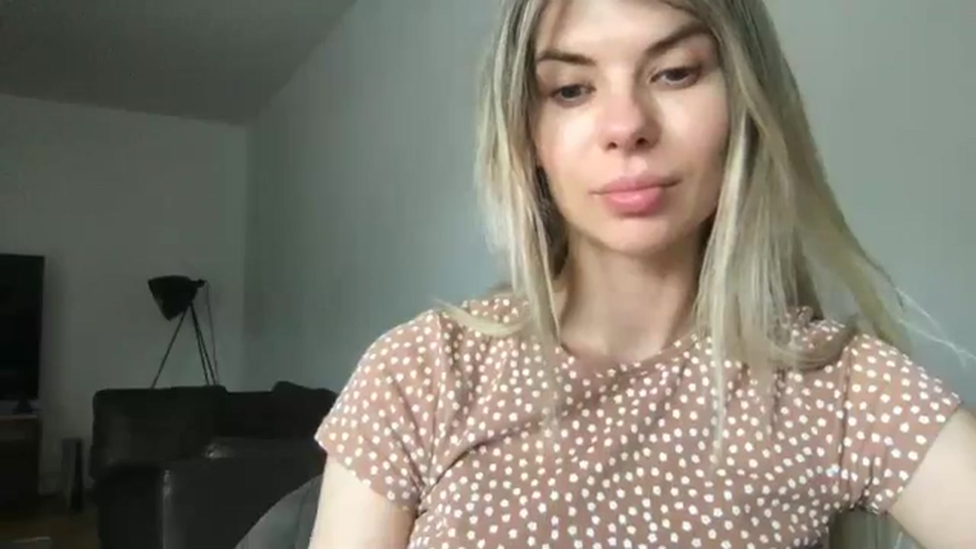 Gallery image thumbnail from neverinmylife's myfreecams stream on, 06/11/2024, 12:21 image 2 of 20