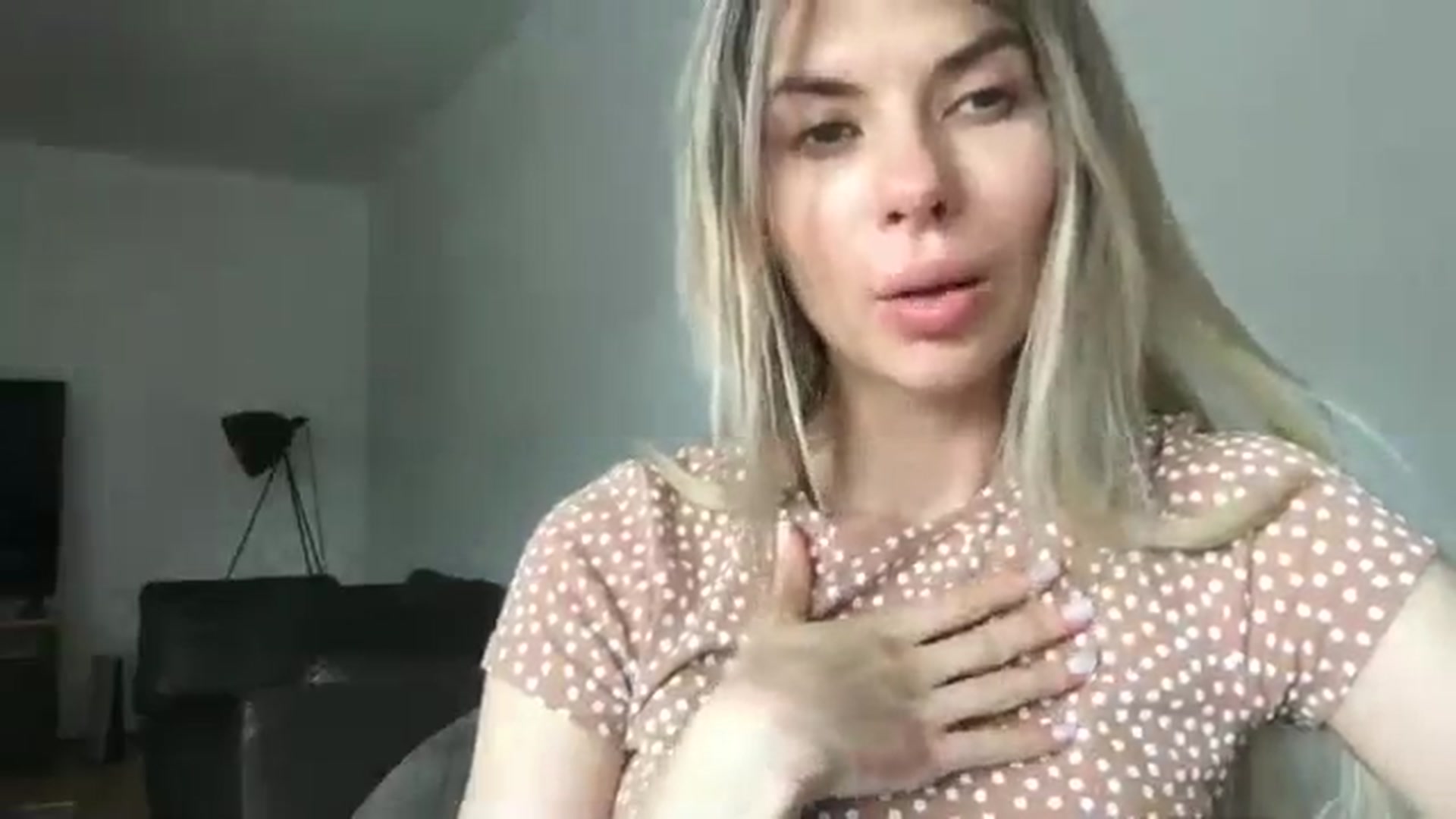 Gallery image thumbnail from neverinmylife's myfreecams stream on, 06/11/2024, 12:21 image 3 of 20