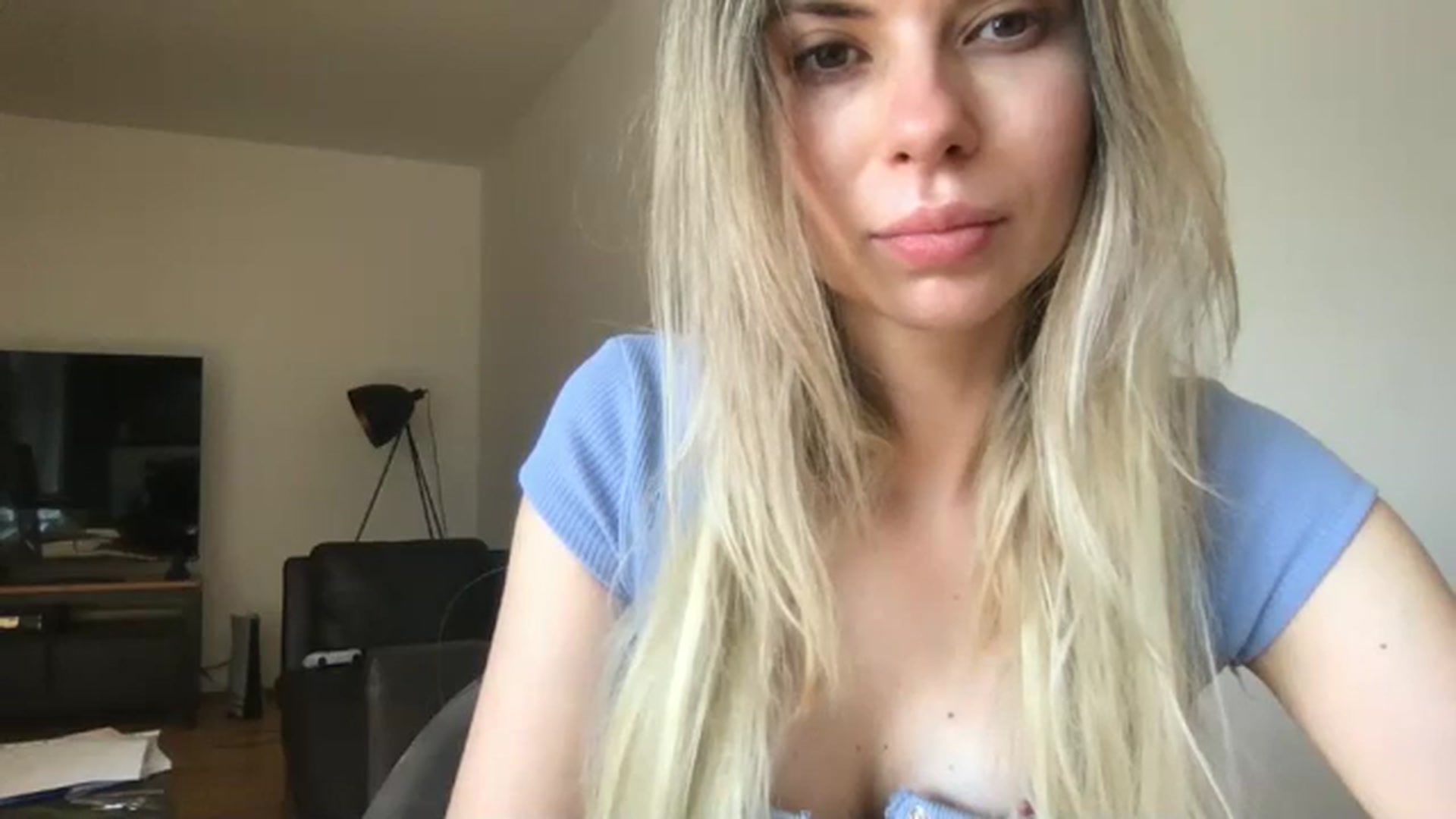 Gallery image thumbnail from neverinmylife's myfreecams stream on, 06/16/2024, 16:01 image 14 of 20