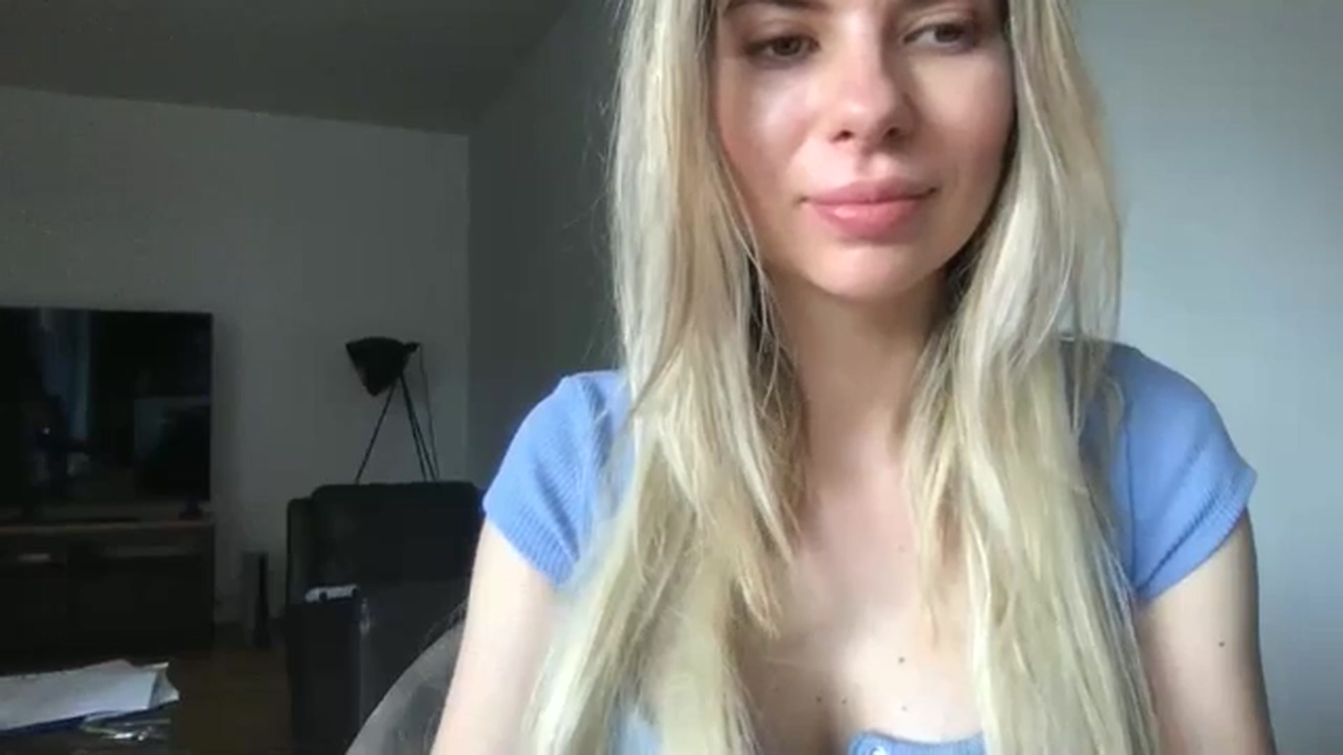 Gallery image thumbnail from neverinmylife's myfreecams stream on, 06/16/2024, 17:07 image 4 of 20