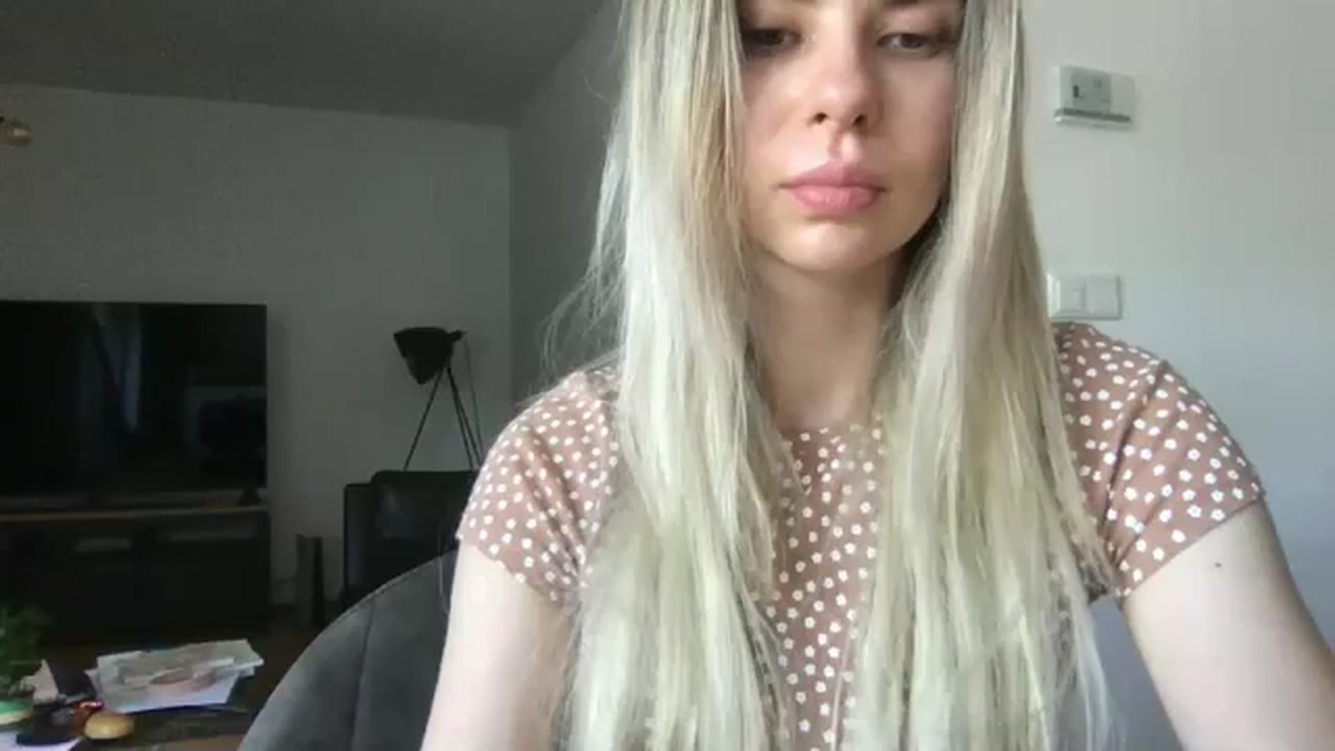 Gallery image thumbnail from neverinmylife's myfreecams stream on, 06/18/2024, 12:51 image 3 of 20