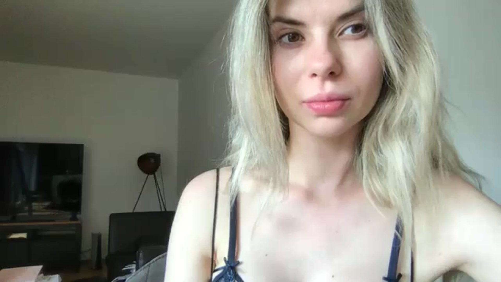 Gallery image thumbnail from neverinmylife's myfreecams stream on, 06/22/2024, 15:22 image 20 of 20