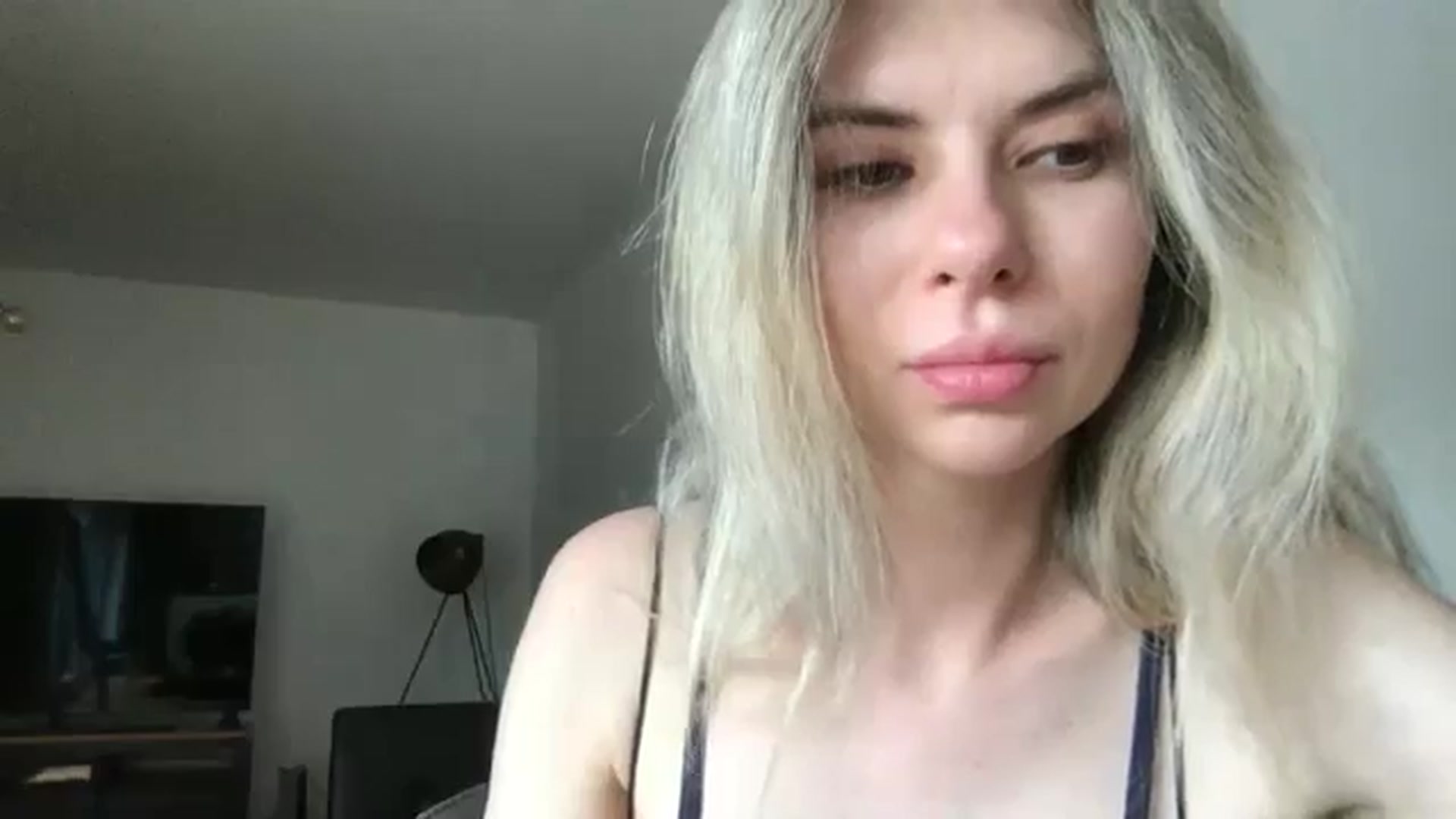 Gallery image thumbnail from neverinmylife's myfreecams stream on, 06/22/2024, 15:22 image 3 of 20