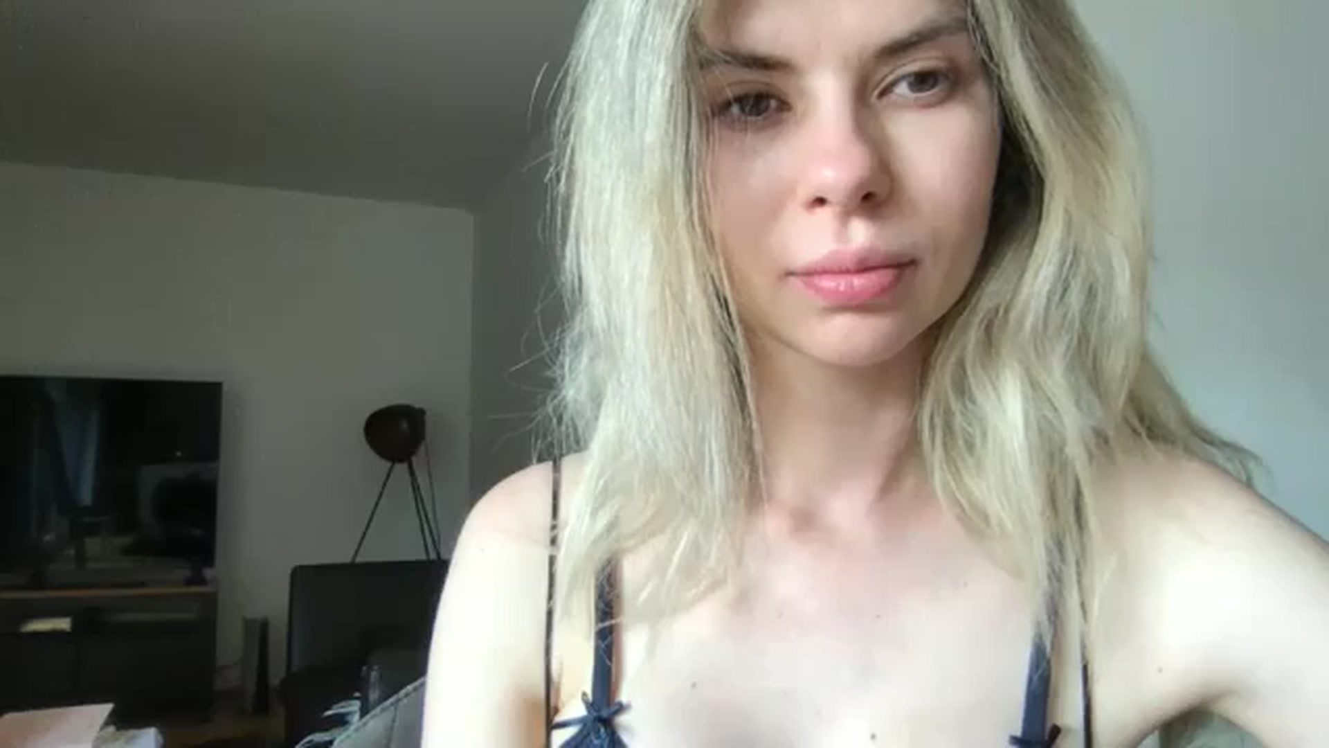 Gallery image thumbnail from neverinmylife's myfreecams stream on, 06/22/2024, 15:22 image 15 of 20