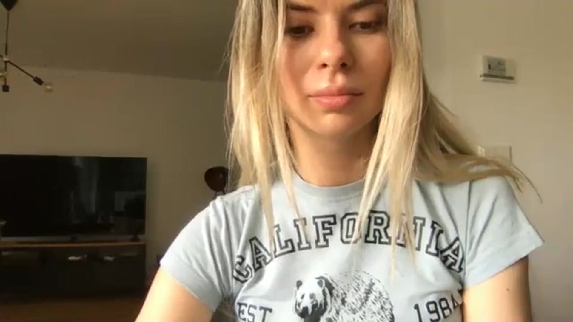 Gallery image thumbnail from neverinmylife's myfreecams stream on, 06/30/2024, 12:34 image 13 of 20